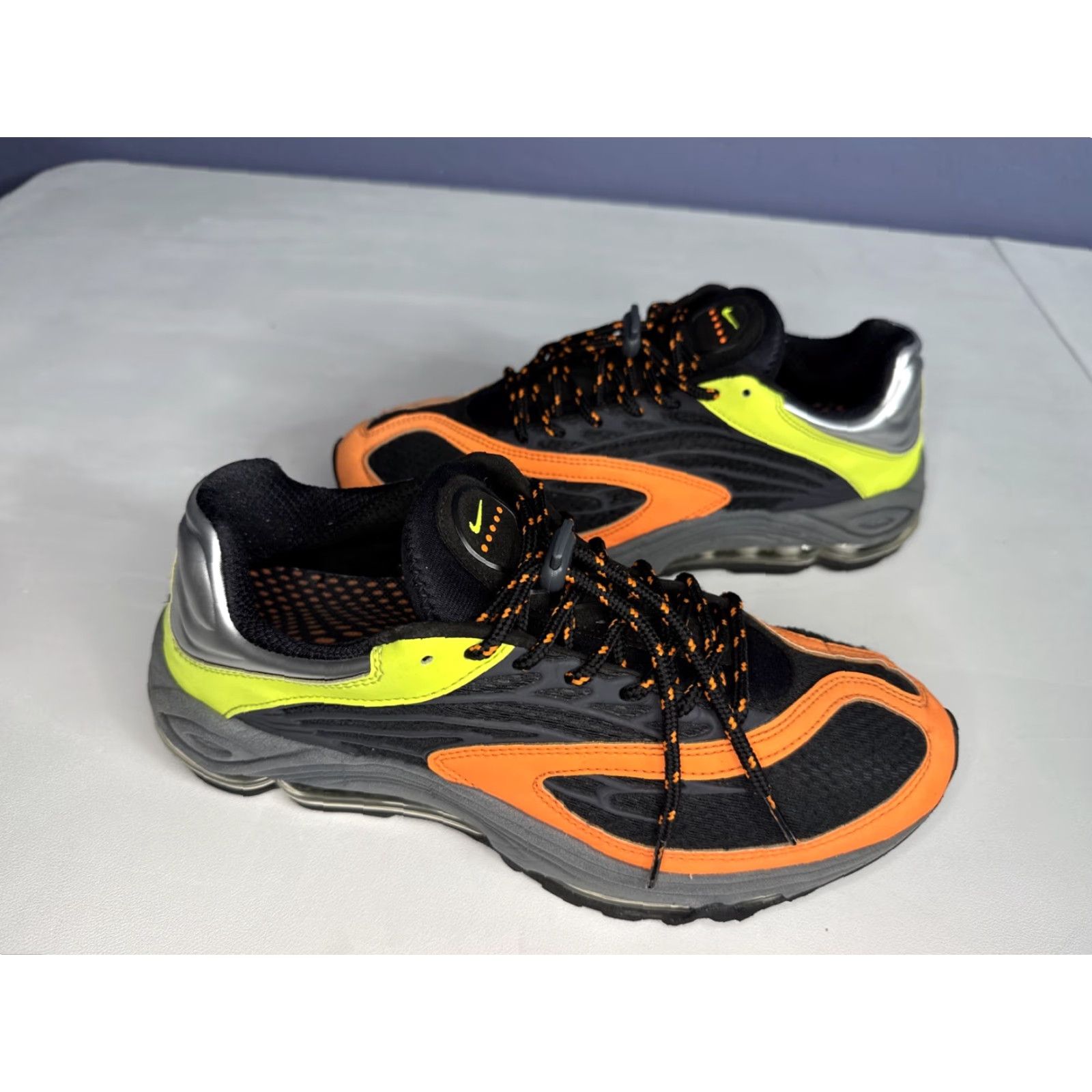 Nike Nike Air Tuned Max Sneaker Men sz 10.5 Black Total Orange Volt Neon 95 97 Green 10.5 Size US 11 / EU 44 - 4 Thumbnail