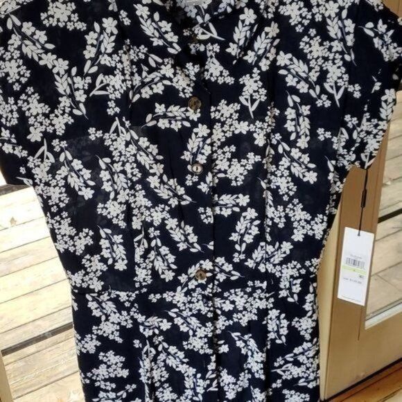 Calvin Klein Calvin Klein Floral 100% Rayon Capped Sleeve Full Button Bel Size S / US 4 / IT 40 - 4 Thumbnail