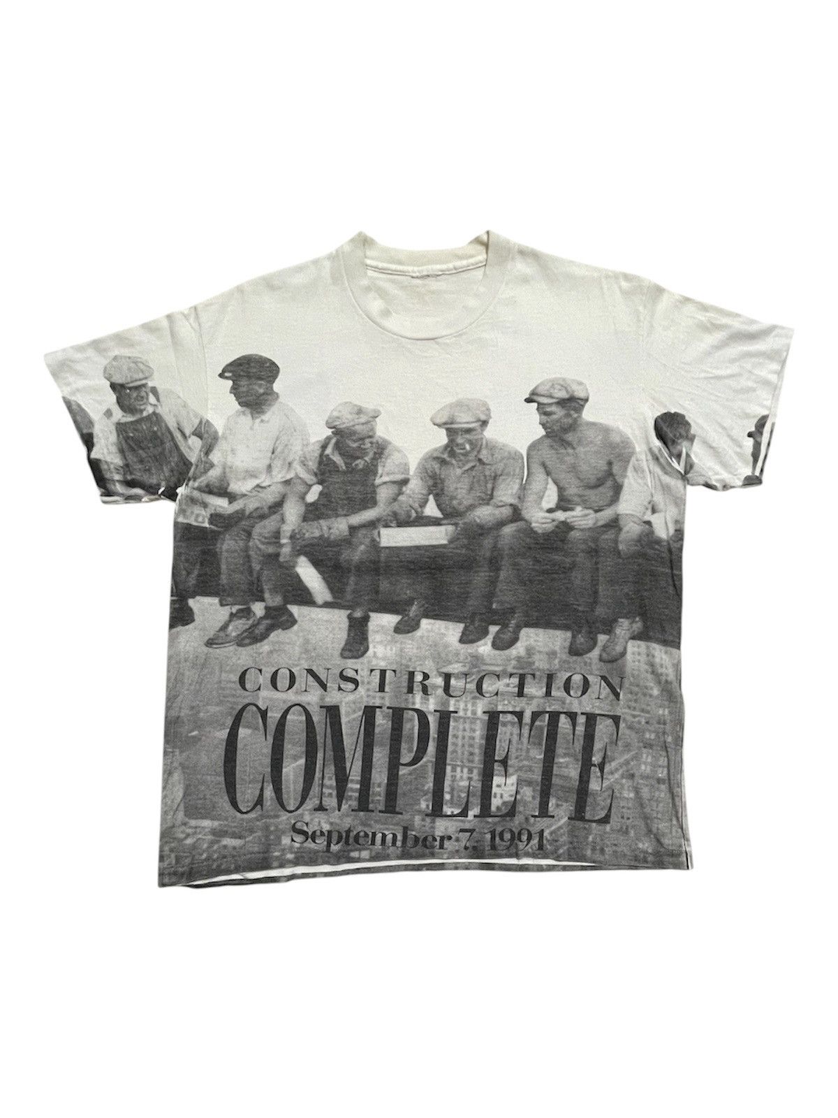 Emporio Armani Vintage 1991 Emporio Armani "Lunch atop a Skyscraper" Tee Size US XL / EU 56 / 4 - 3 Thumbnail