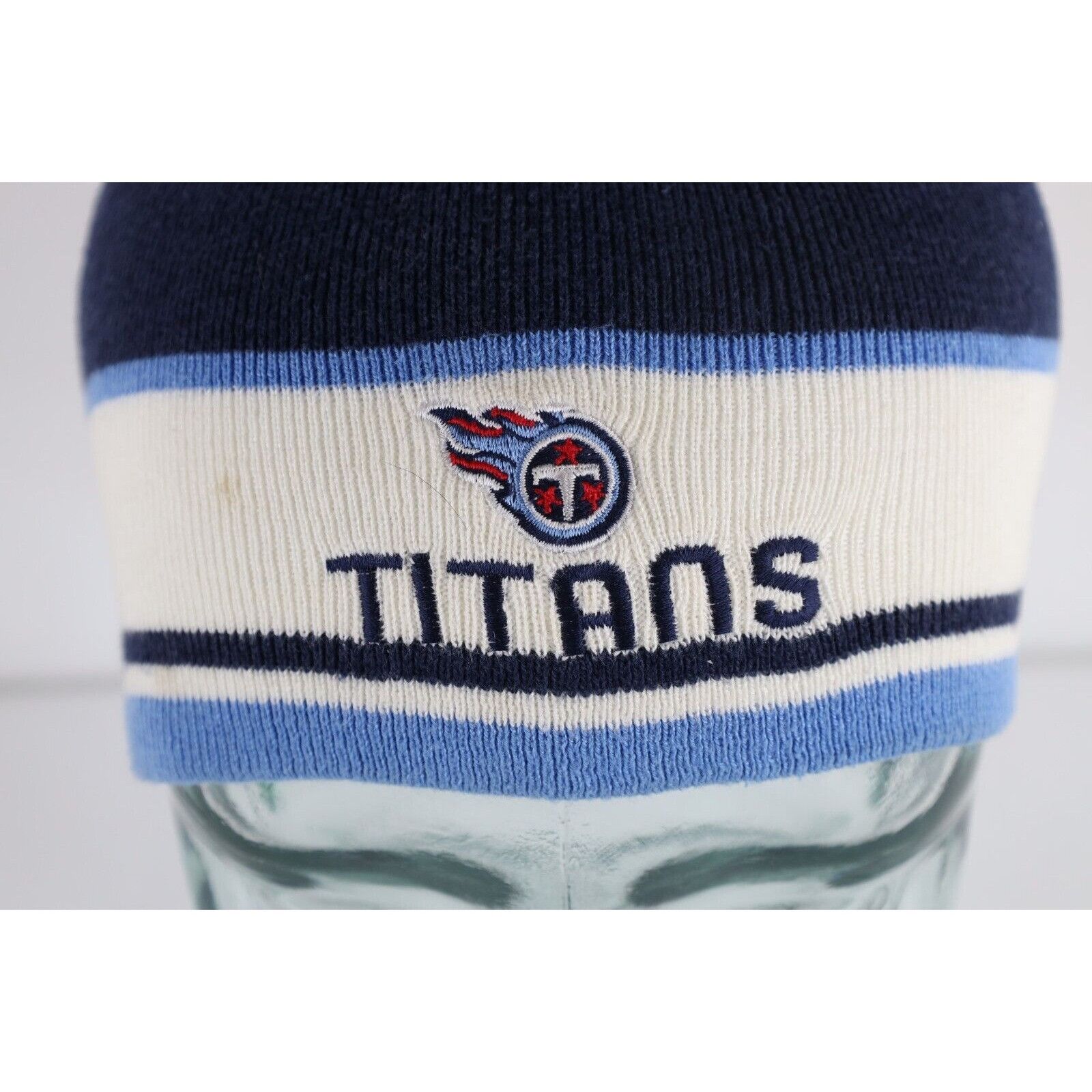 Reebok × Vintage Vintage Reebok Distressed Tennessee Titans Football Beanie Size ONE SIZE - 2 Thumbnail