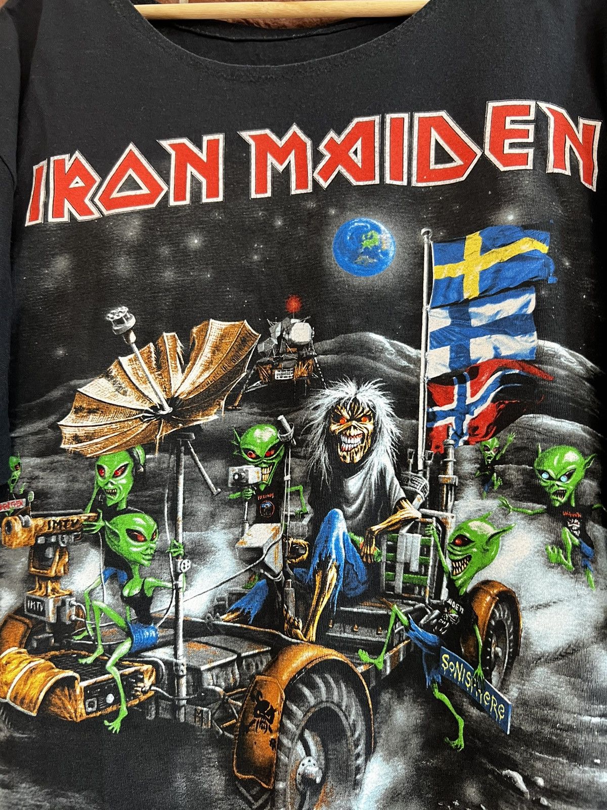 Band Tees Vintage Iron Maiden 00s Alien Tour Rare Band Rock Metal Tee Size US XL / EU 56 / 4 - 4 Thumbnail