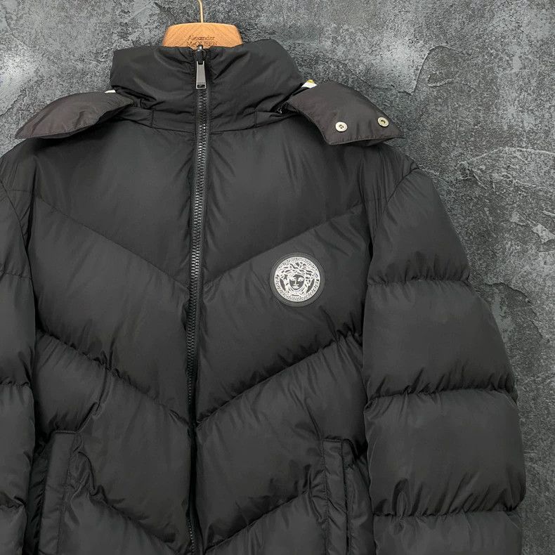 Versace Versace Wearing a hooded cotton suit on both sides Size US L / EU 52-54 / 3 - 5 Thumbnail
