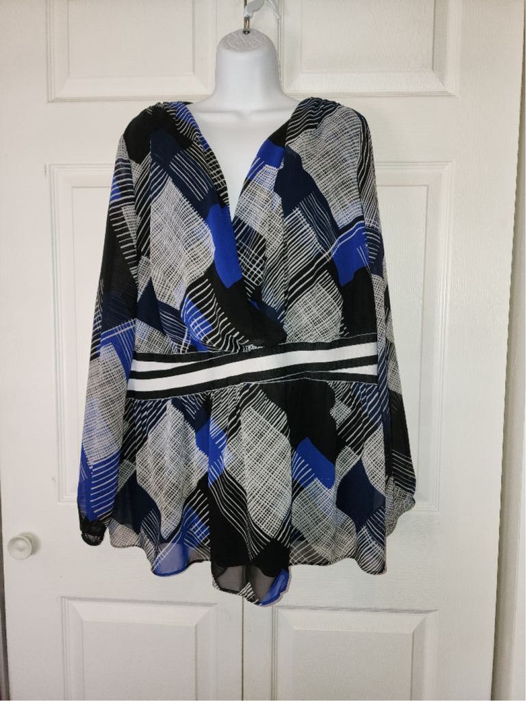 Other Lane Bryant Geometric Print Blouse Size 3XL / US 20-22 - 1 Thumbnail