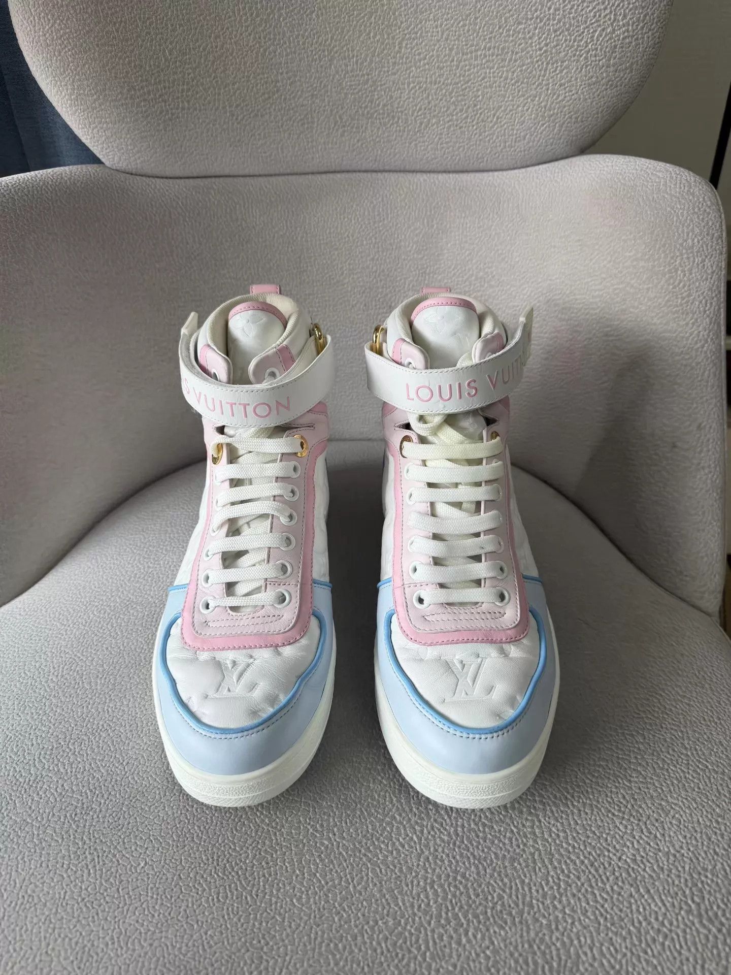 Louis Vuitton LV Boombox High-Top Sneaker 38 Pink Blue White Size US 7.5 / IT 37.5 - 2 Thumbnail