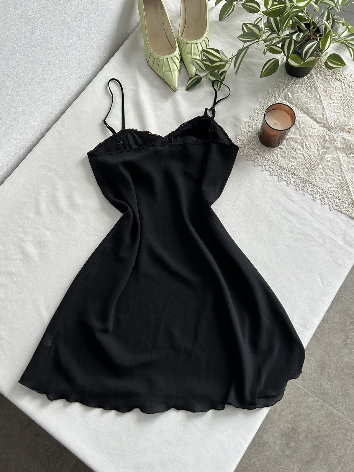 Vintage Vintage stunning nightwear lace dress with rose Size M / US 6-8 / IT 42-44 - 9 Thumbnail