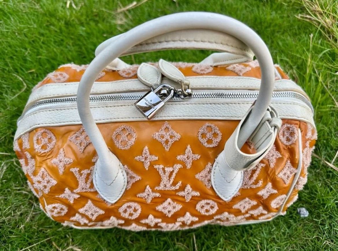 Louis Vuitton Authentic Louis Vuitton Monogram Bouclettes Speedy Round Bag Size ONE SIZE - 6 Thumbnail