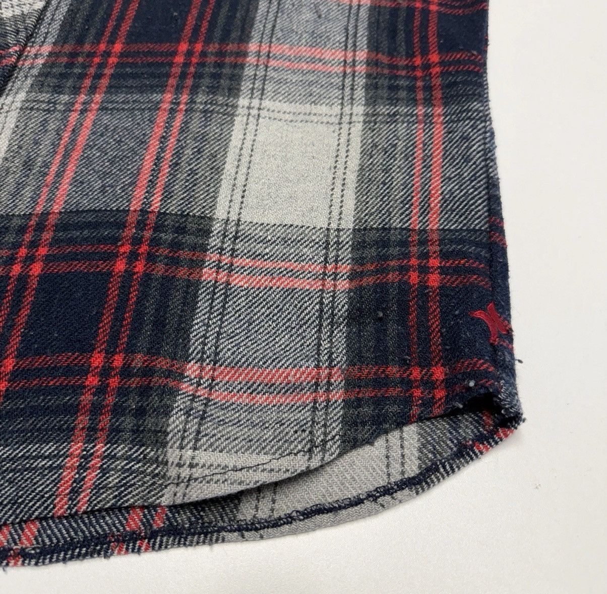 Hurley Vintage Hurley INT Flannel Long Sleeve Button-Up Shirt Size US XL / EU 56 / 4 - 9 Thumbnail