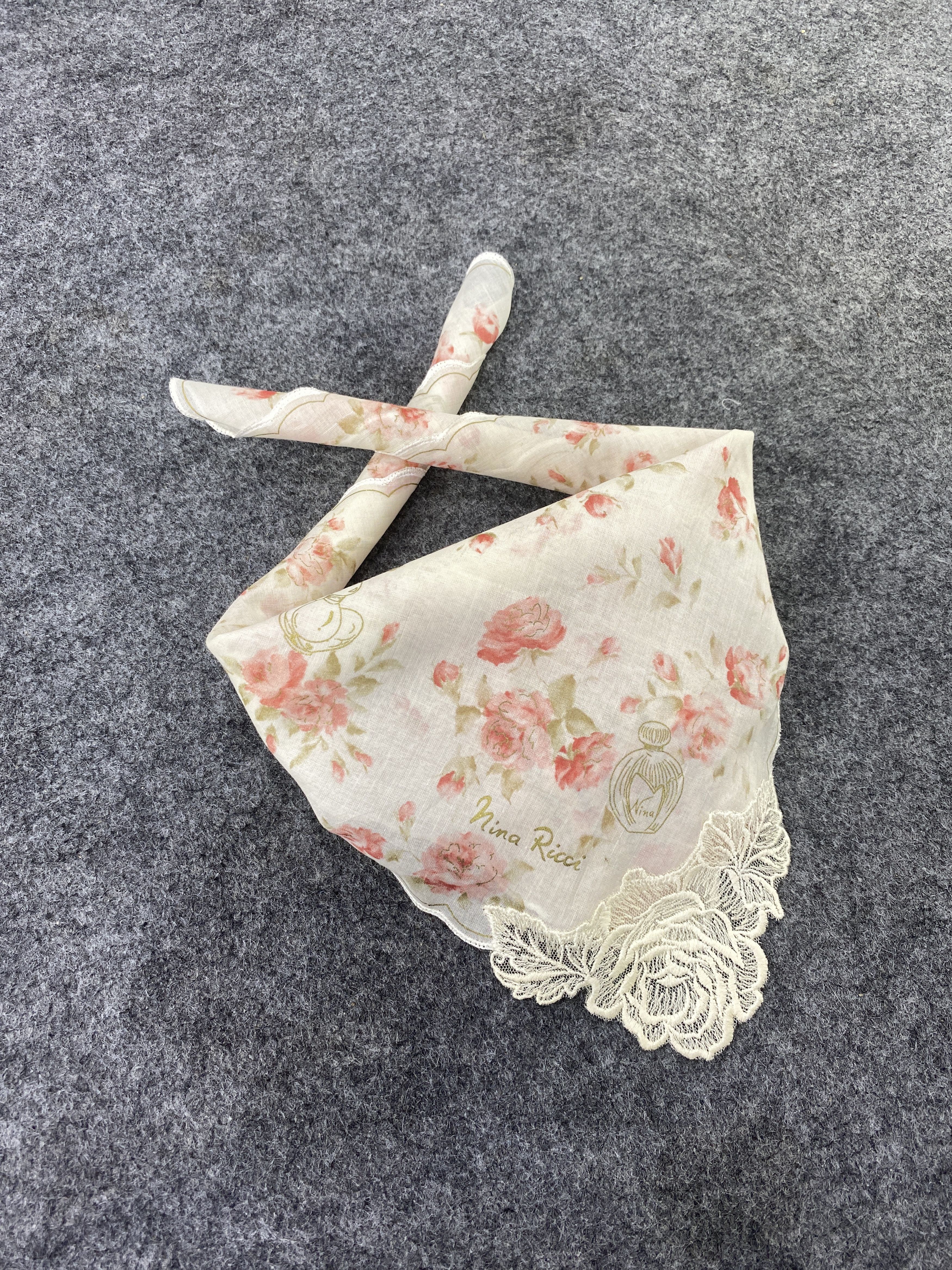 Nina Ricci Nina Ricci Handkerchief / Bandana / Neckerchief-B105 Size ONE SIZE - 1 Thumbnail