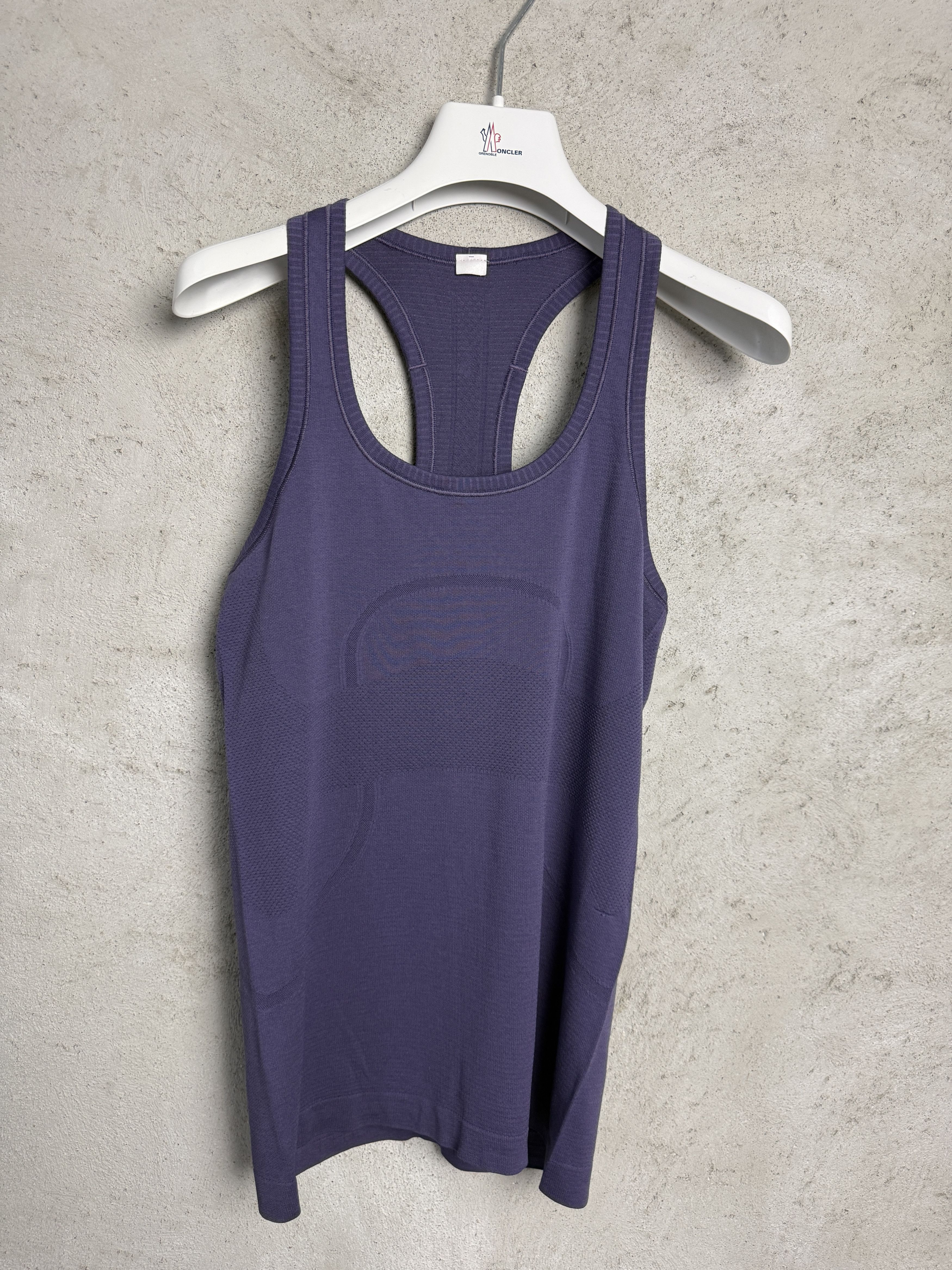 Lululemon Lululemon tank top t-shirt tee sport gym pilates Size M / US 6-8 / IT 42-44 - 1 Thumbnail