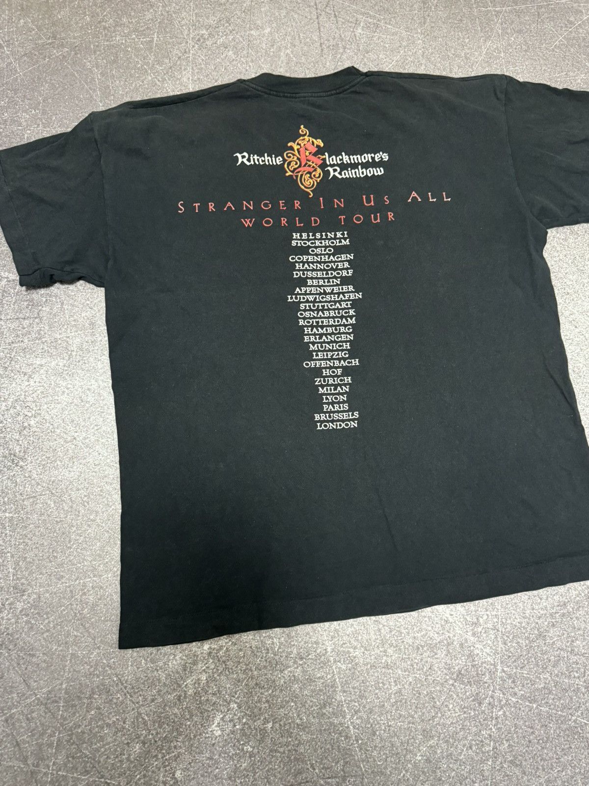 Band Tees Vintage 1995 Ritchie Blackmore Rainbow T Shirt Size US L / EU 52-54 / 3 - 18 Thumbnail