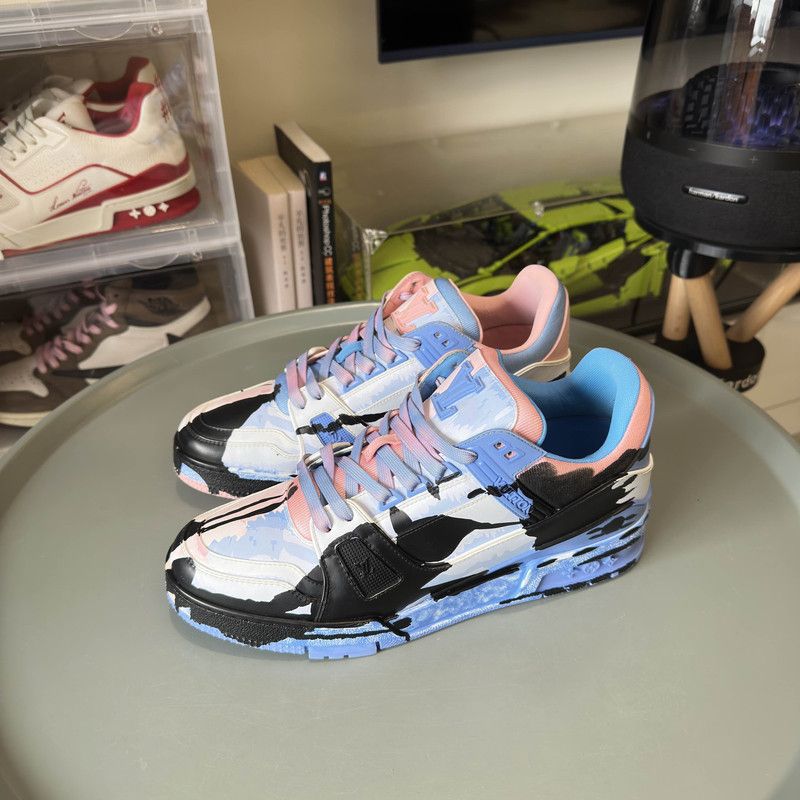 Louis Vuitton Louis Vuitton Trainer Collaboration Shoes 0079 Size US 9.5 / EU 42-43 - 1 Thumbnail