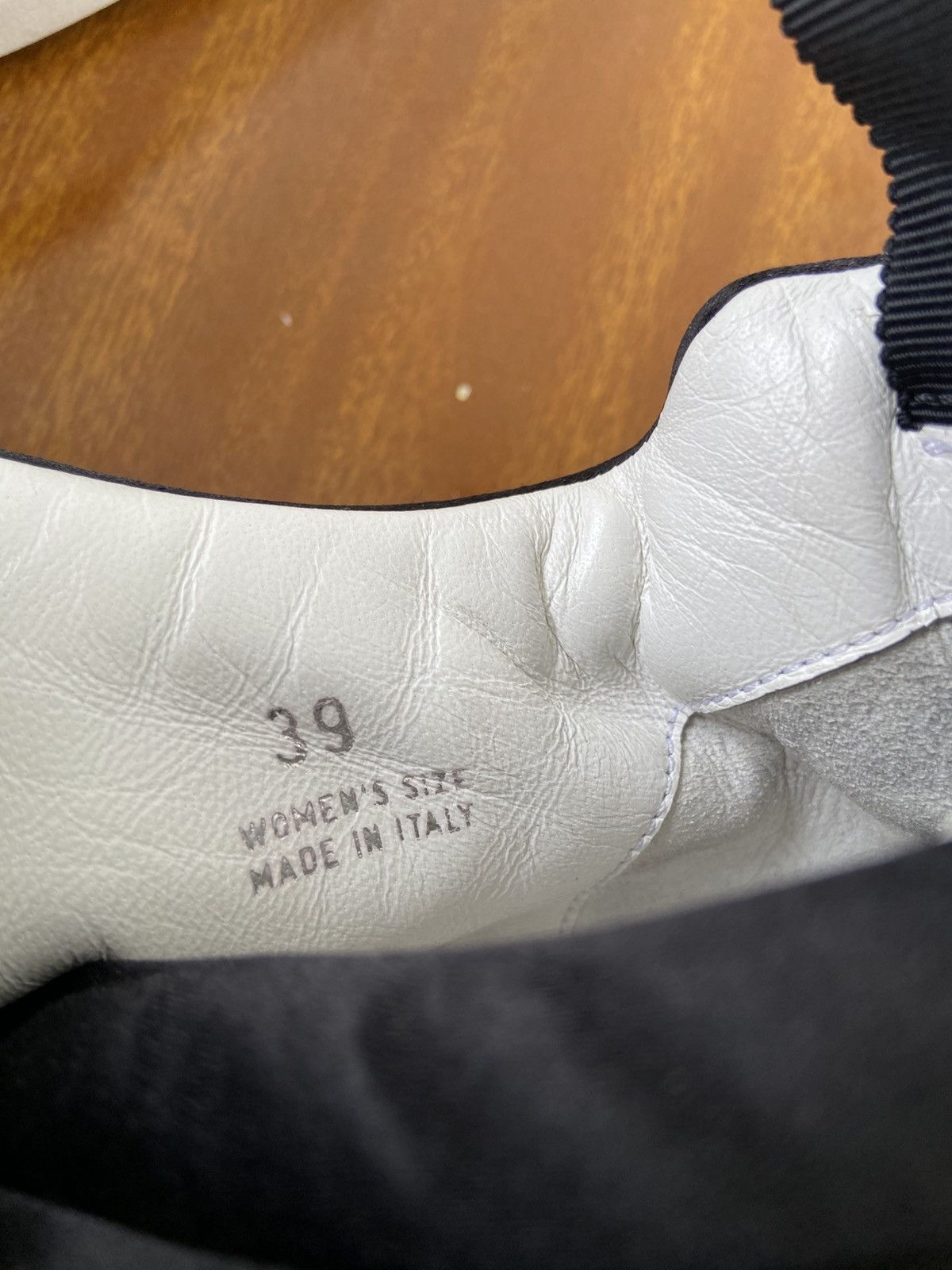 Roger Vivier Roger Vivier Size US 8 / IT 38 - 11 Thumbnail