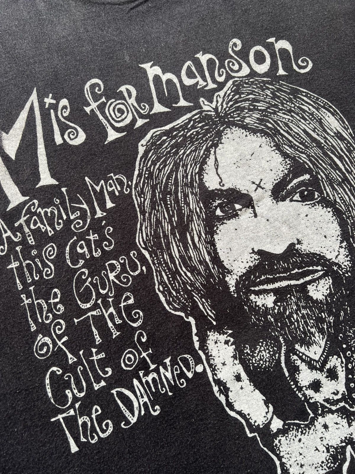 Fruit Of The Loom ‘90s Charles Manson M is for Manson Serial Killer Tee Shirt Size US XL / EU 56 / 4 - 4 Thumbnail