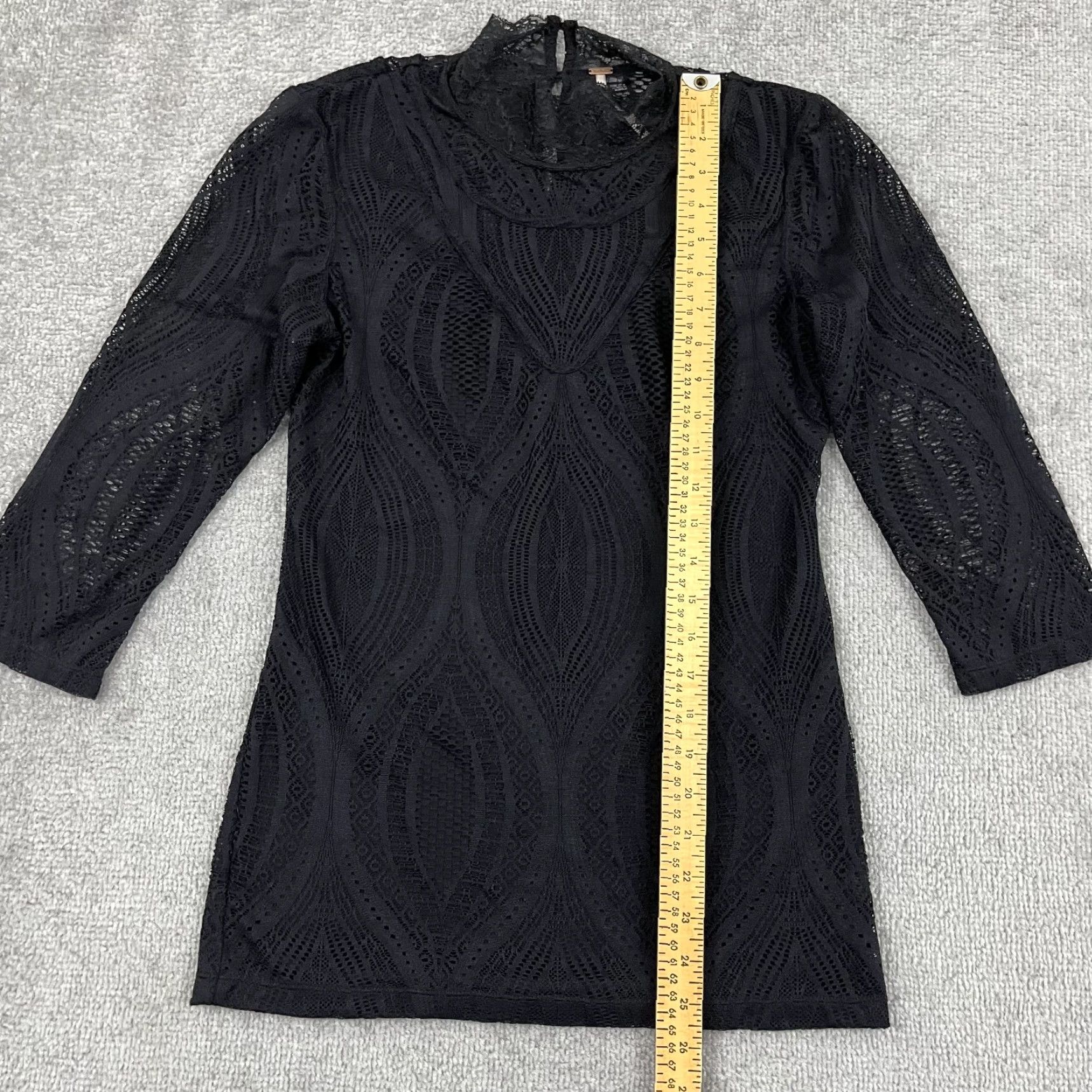 Free People Free People Blouse Black Lace Womens M Mock Neck 3/4 Sleeve Sheer Regular Fit Vintage No N/A? (Oops) Size M / US 6-8 / IT 42-44 - 3 Thumbnail