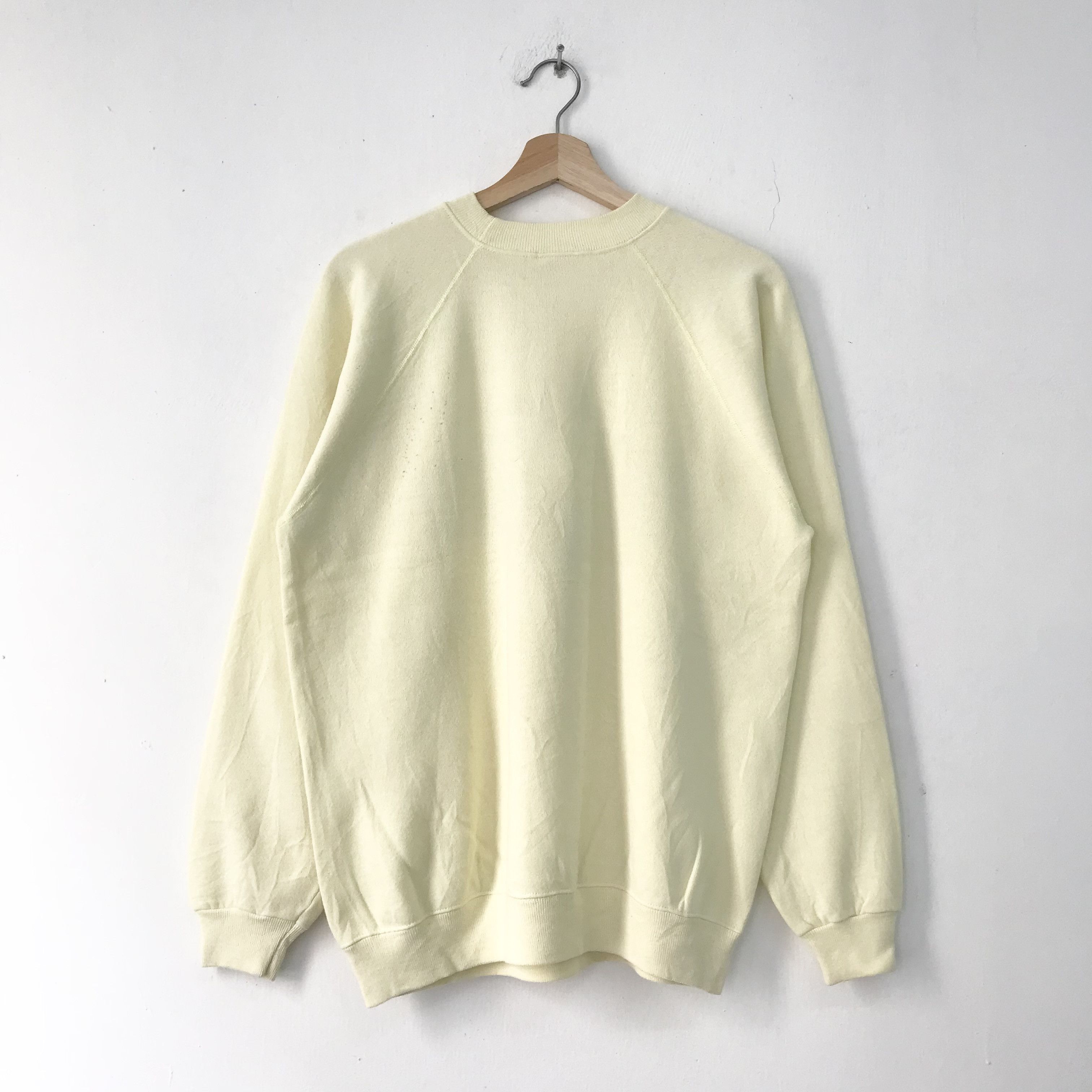 Vintage Vintage 90's Giant Panda Yellow Sweatshirt Large - 429 Size US L / EU 52-54 / 3 - 2 Thumbnail