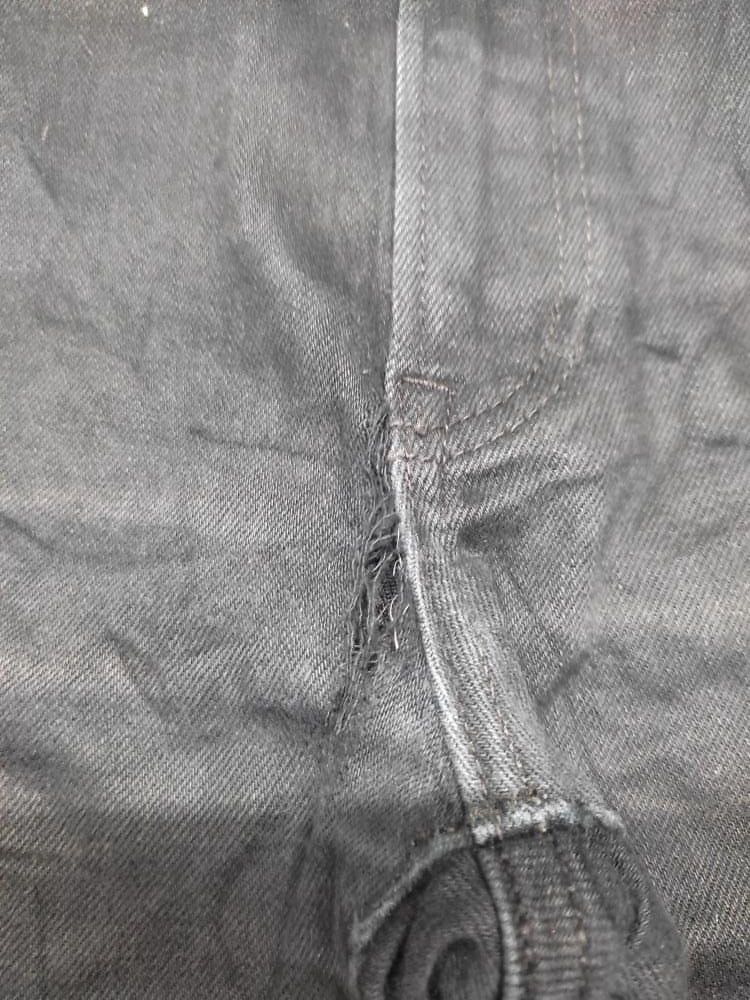 Uniqlo UNIQLO DISTRESSED DENIM BLACK SELVEDGE Size US 34 / EU 50 - 10 Thumbnail