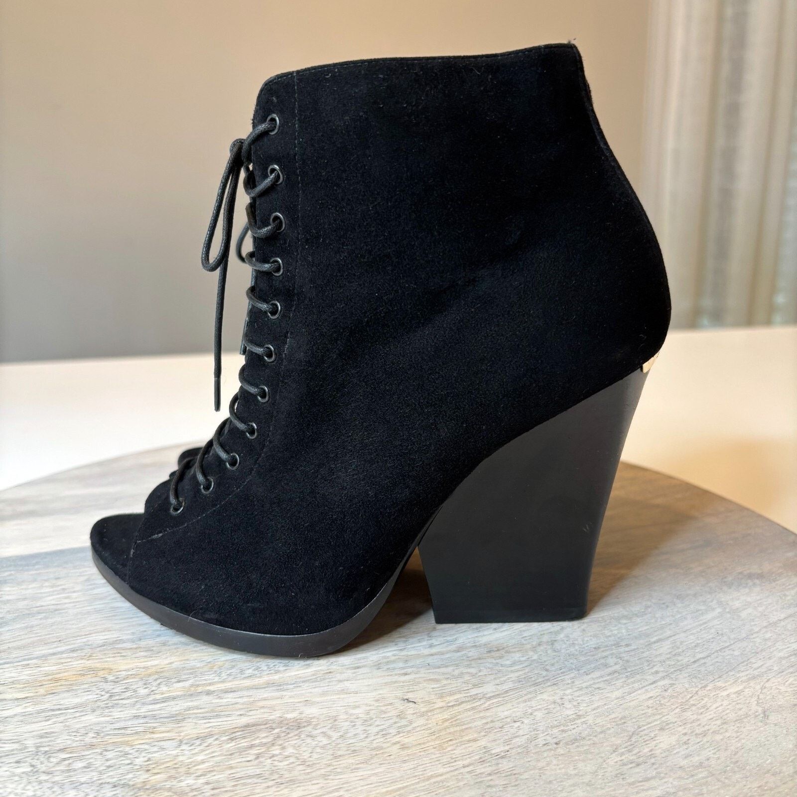 Burberry Authentic Burberry Black Suede Lace Up Booties US Size 5.5 Size US 5.5 / IT 35.5 - 2 Thumbnail