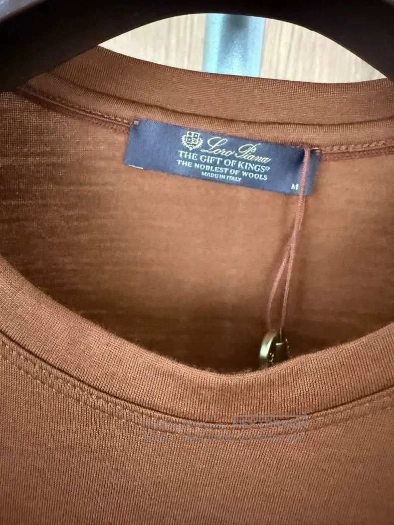Loro Piana Loro Piana King's Gift Crewneck T-Shirt. Size US L / EU 52-54 / 3 - 3 Thumbnail