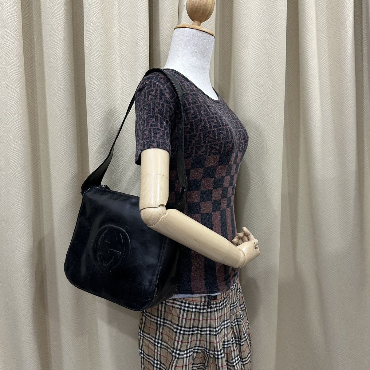 Gucci ‼️LASTDROP‼️VINTAGE GUCCI SOHO ENAMEL PATENT LEATHER HOBO BAG Size ONE SIZE - 1 Thumbnail