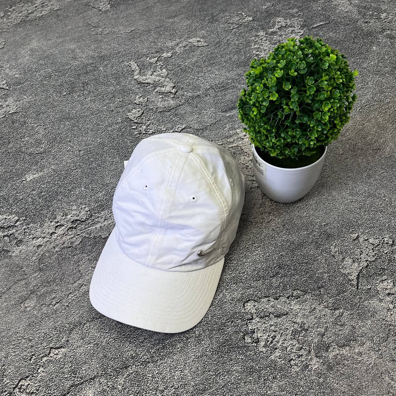 Nike Vintage White Nylon Nike Metal Swoosh Baseball Hat Cap Size ONE SIZE - 1 Thumbnail