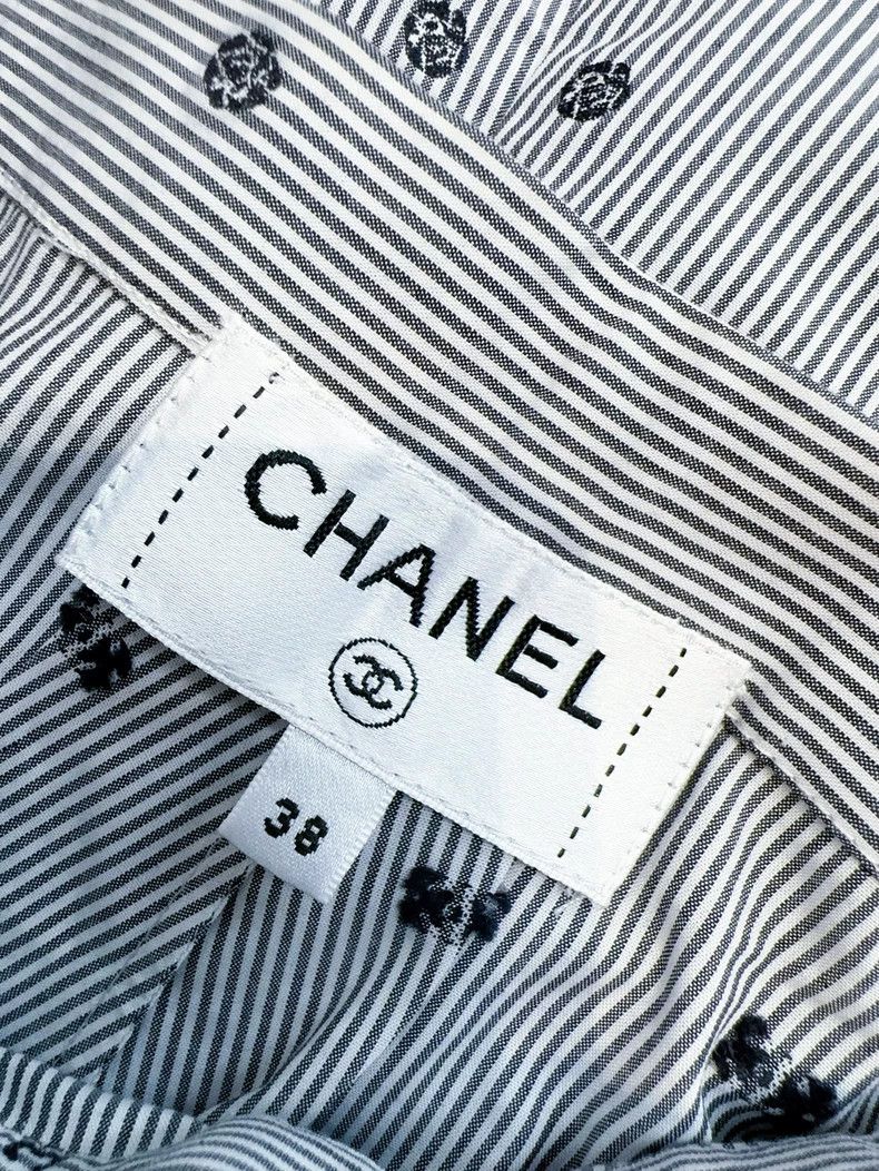 Chanel Chanel 24p gray thin striped diamond buckle full logo skir Size 25" / US 0 / IT 36 - 5 Thumbnail