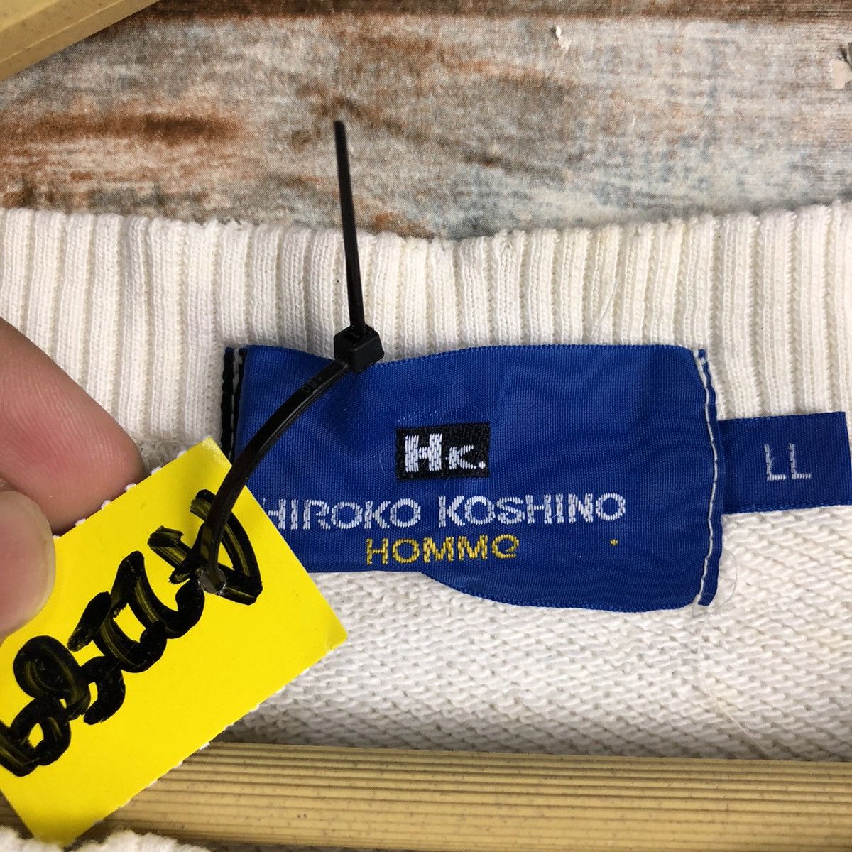 Hiroko Koshino Homme Hiroko Koshino Homme White Sweatshirt #A2289 Size US L / EU 52-54 / 3 - 16 Thumbnail