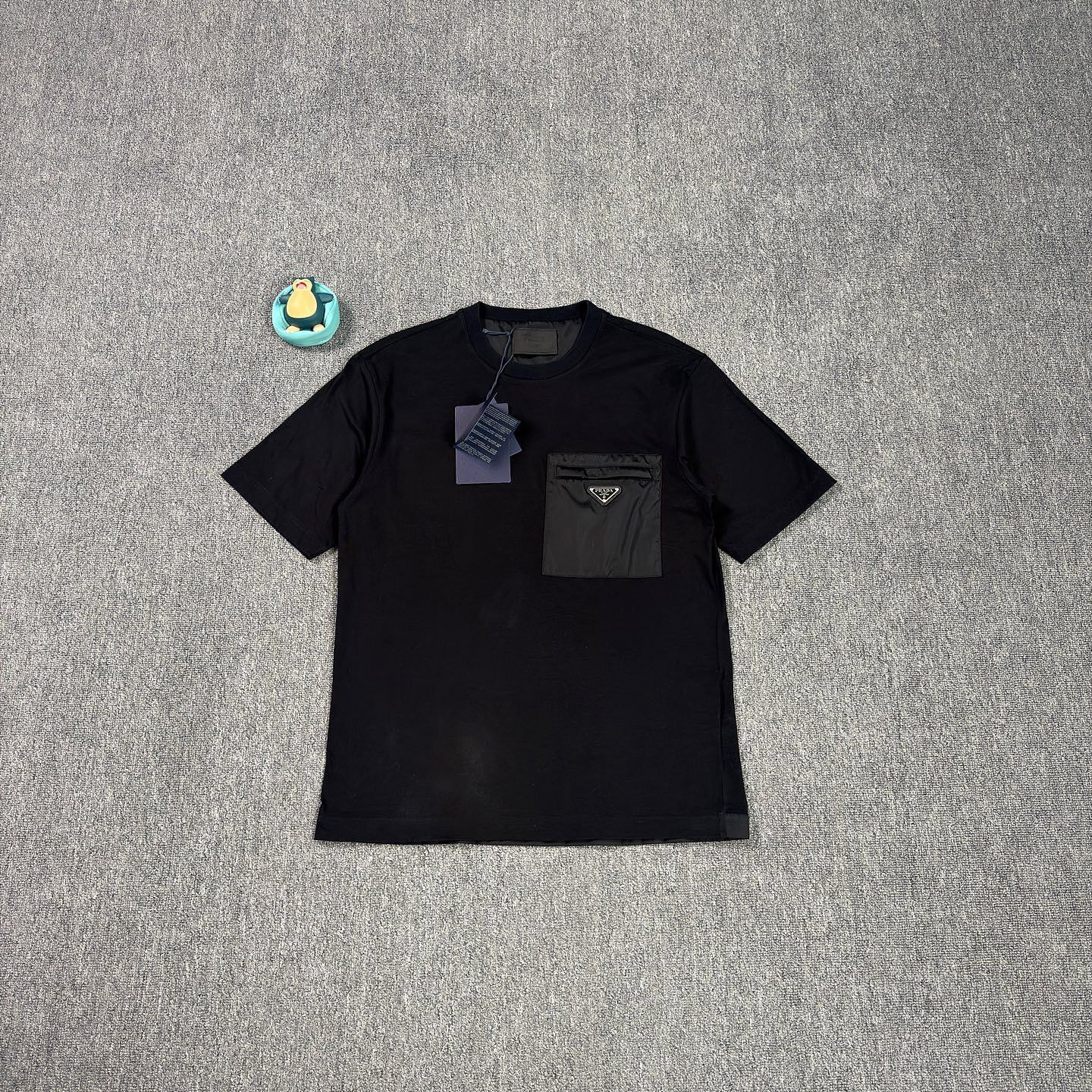 Prada Prada Re-Nylon Pocket T-Shirt Size M Size US M / EU 48-50 / 2 - 1 Thumbnail