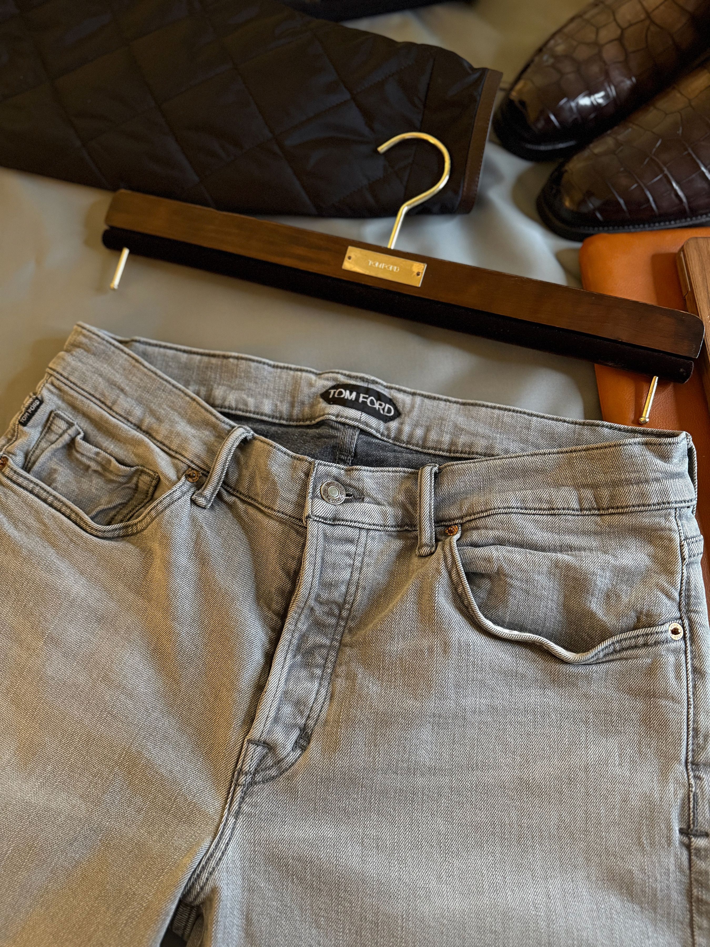 Tom Ford Fit 32, Effortless Cool $1K w/tax Contrast Cuff Selvedge Size US 36 / EU 52 - 16 Thumbnail