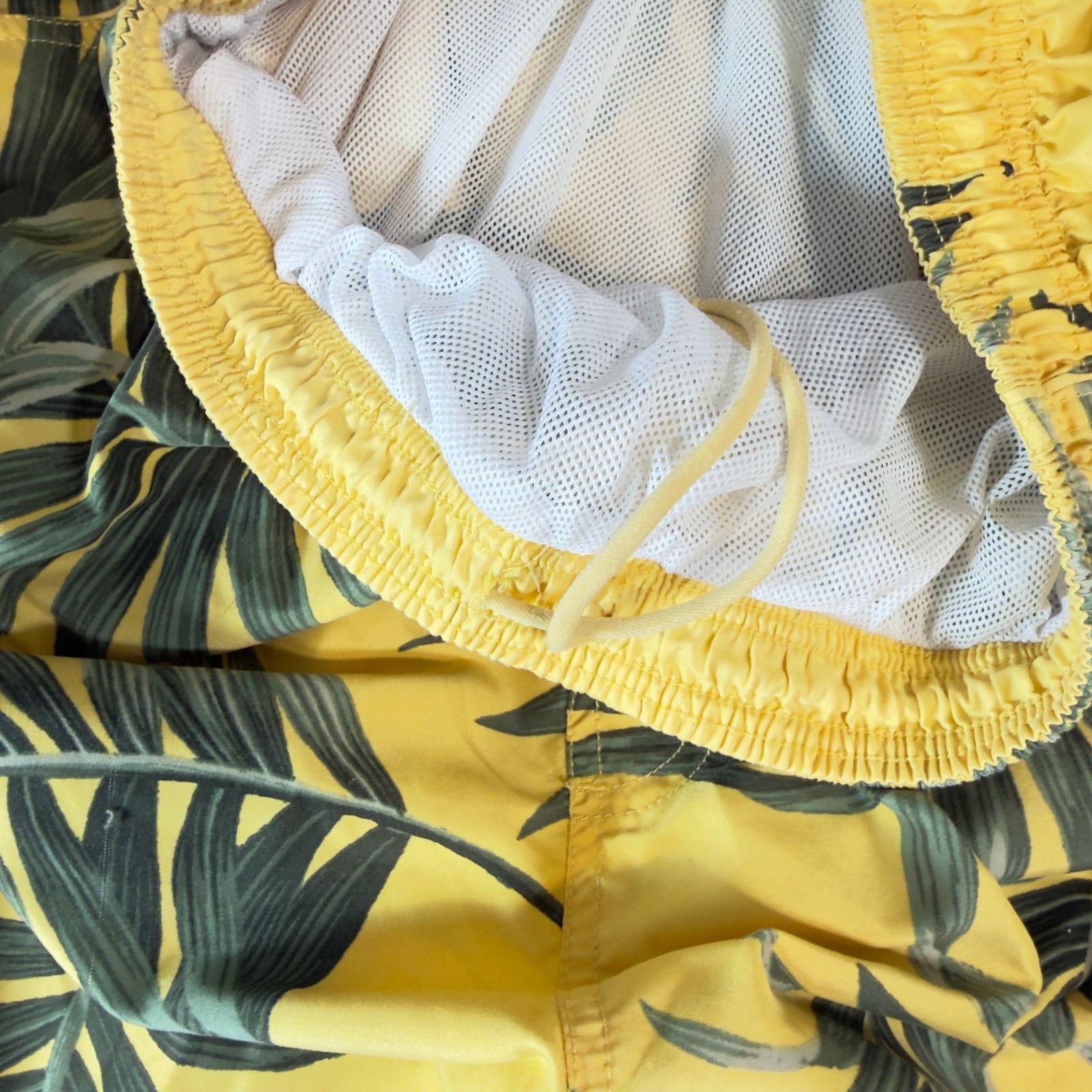 Puritan Puritan Men L Swim Trunks Yellow Tropical Leaf Lined 36/38 Size US 30 / EU 46 - 11 Thumbnail