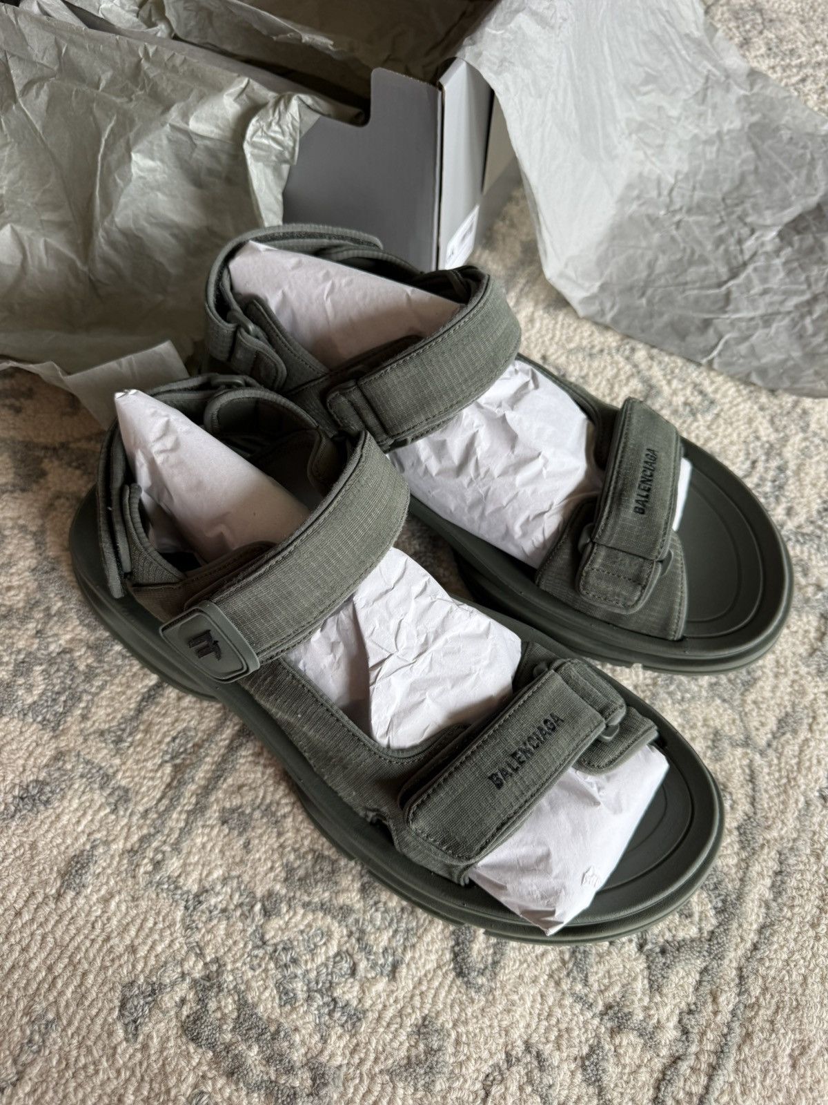 Balenciaga Balenciaga tourist sandal sneakers Demna khaki green 47 Size US 13 / EU 46 - 1 Thumbnail