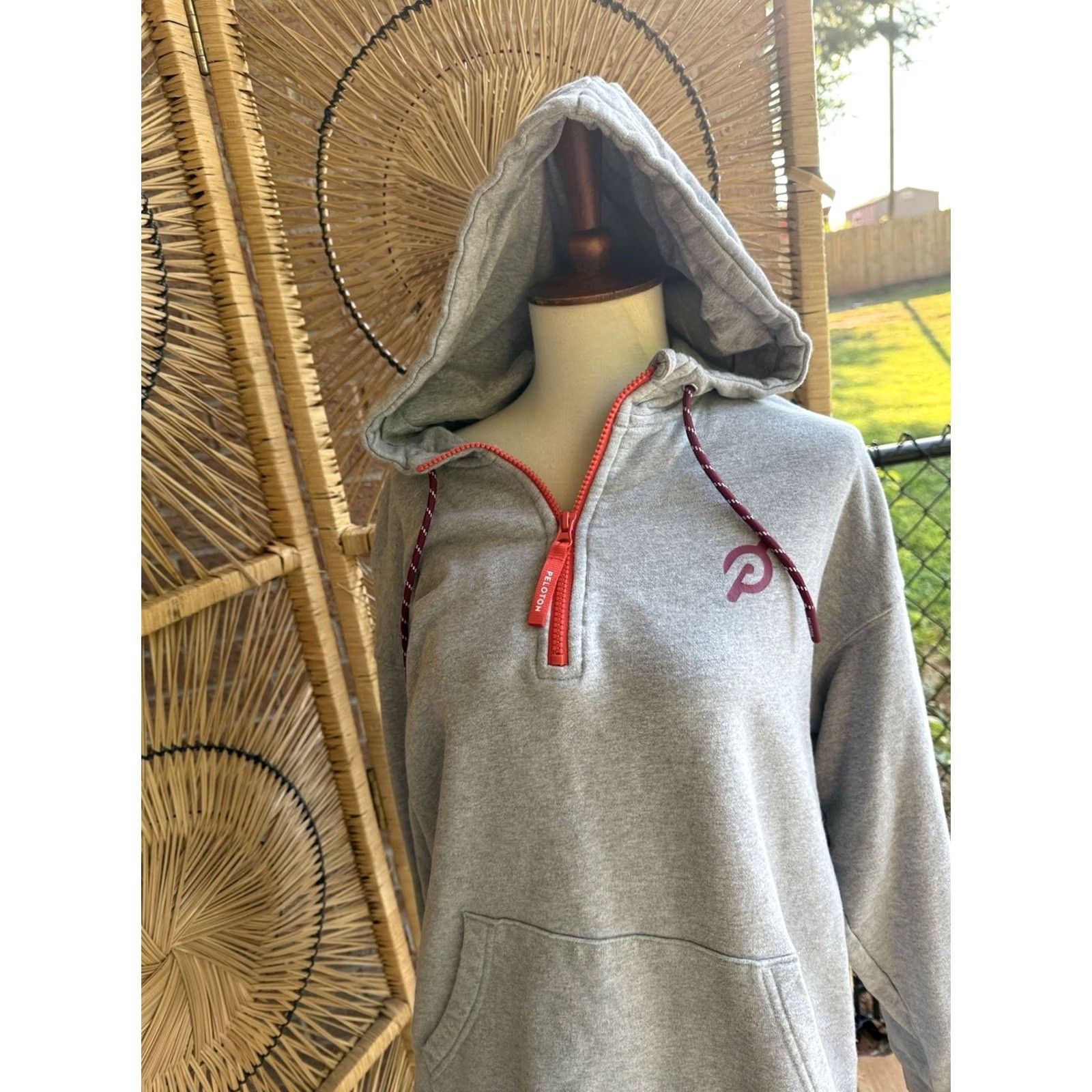 Vintage Peloton Women's Pullover Hoodie Gray Medium Pocket Half Zip Sweatshirt Sweatshirt (Regular) Mens? Womens? Size M / US 6-8 / IT 42-44 - 3 Thumbnail