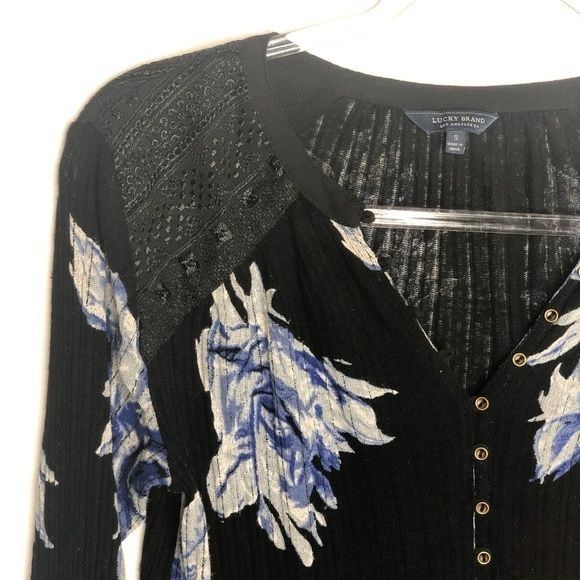 Lucky Brand Lucky Brand Linen Blend Floral Print Henley Top Size S / US 4 / IT 40 - 3 Thumbnail