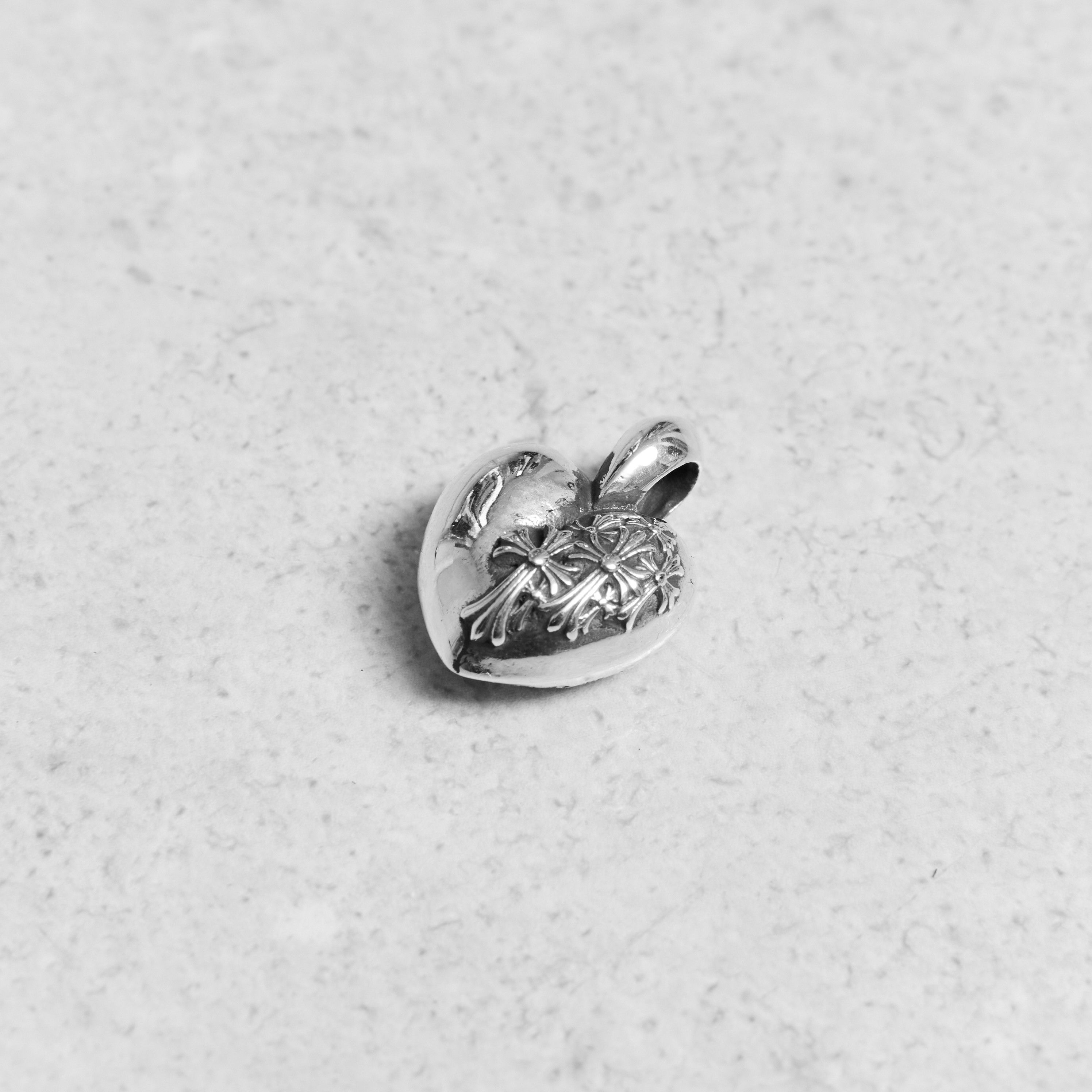 Chrome Hearts CHROME HEARTS R.I.P Heart Charm Size ONE SIZE - 2 Thumbnail