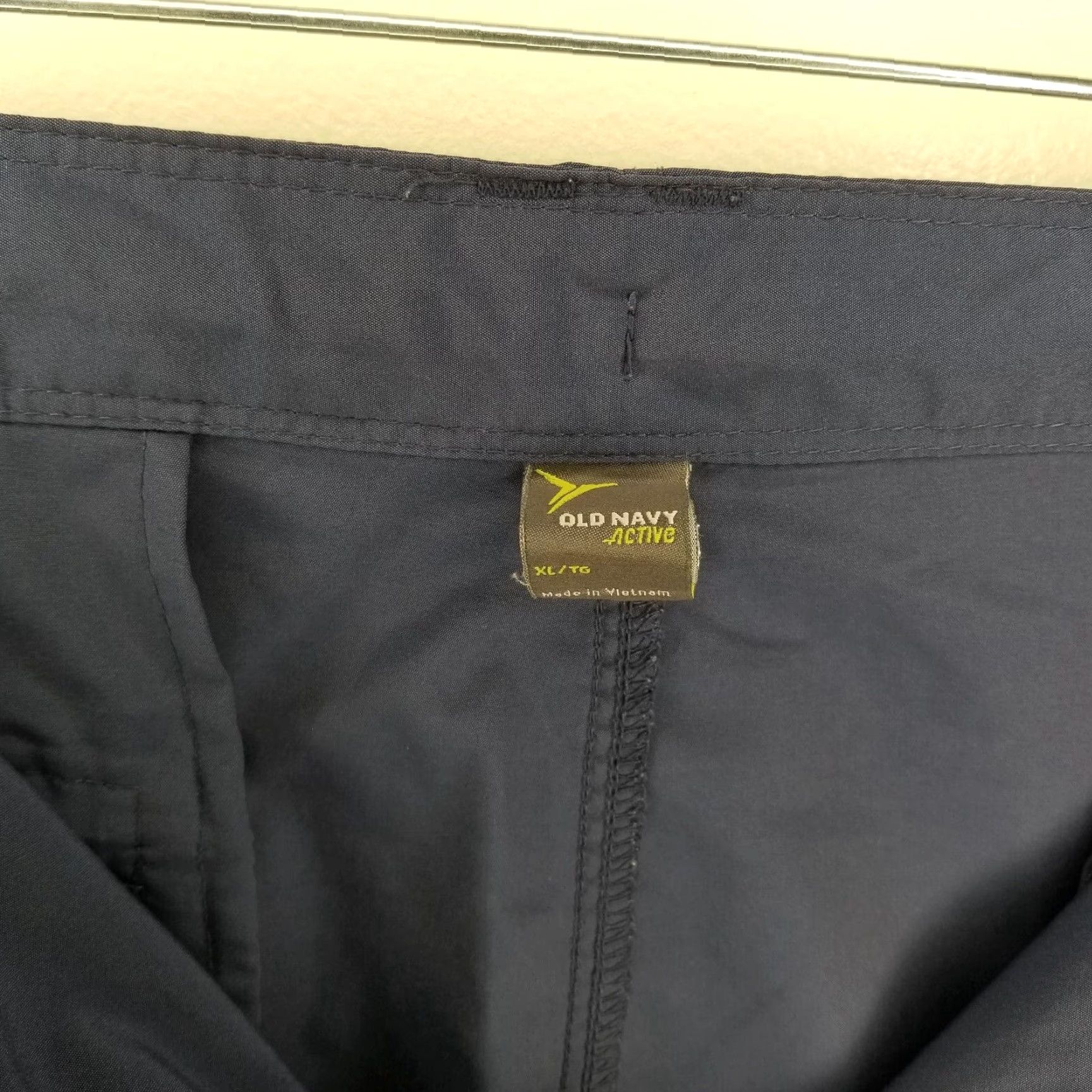 Old Navy OLD NAVY ACTIVE Mens Shorts XL Blue Activewear Athletic Size US 36 / EU 52 - 3 Thumbnail