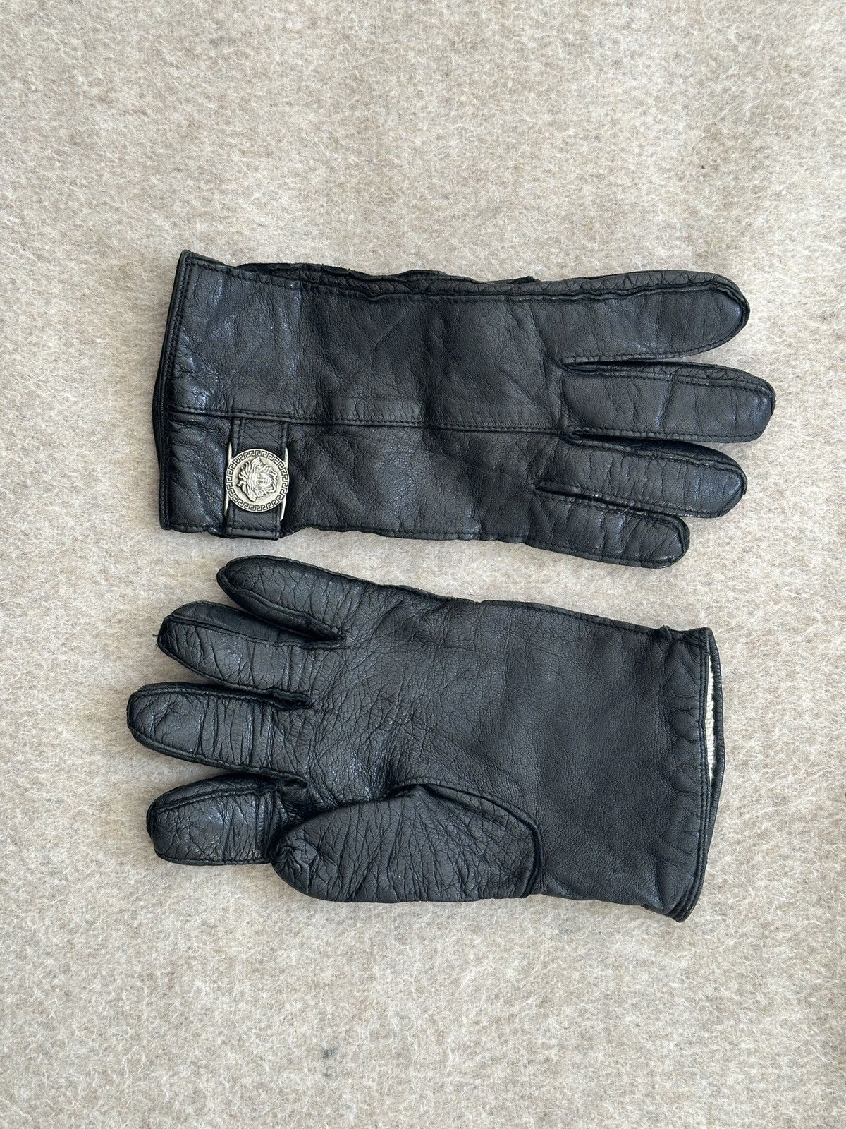 Versace 1990s Gianni Versace Leather and Sterling Wool Lined Gloves Size ONE SIZE - 2 Thumbnail