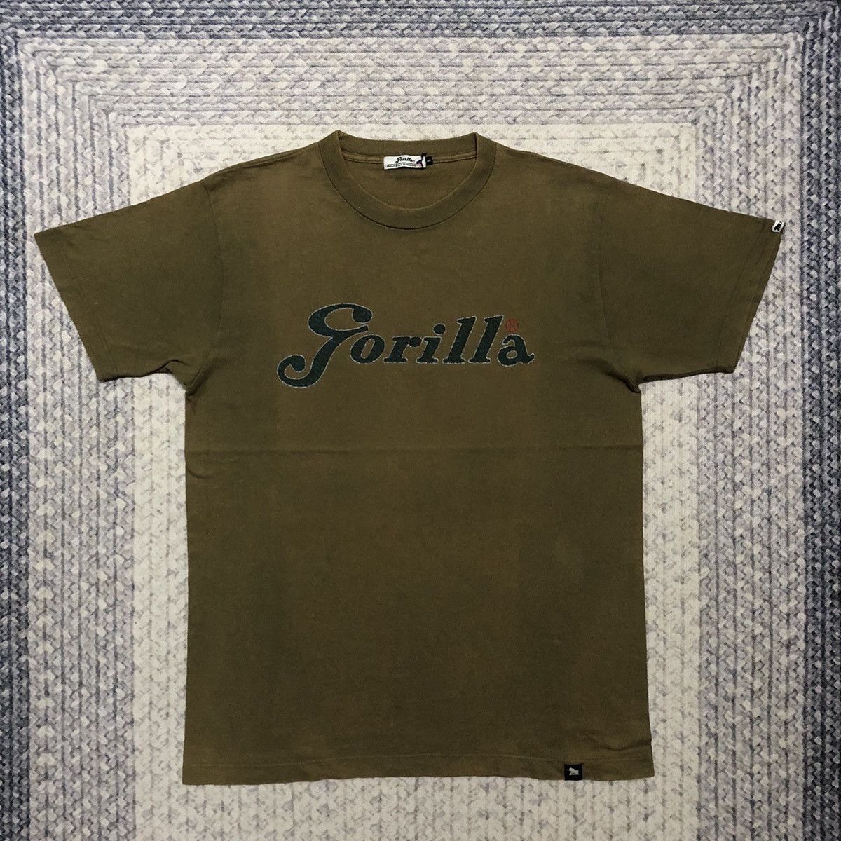Vintage Rare Distressed Vintage Y2K Gorilla Spellout Streetwear Tees Size US M / EU 48-50 / 2 - 1 Thumbnail