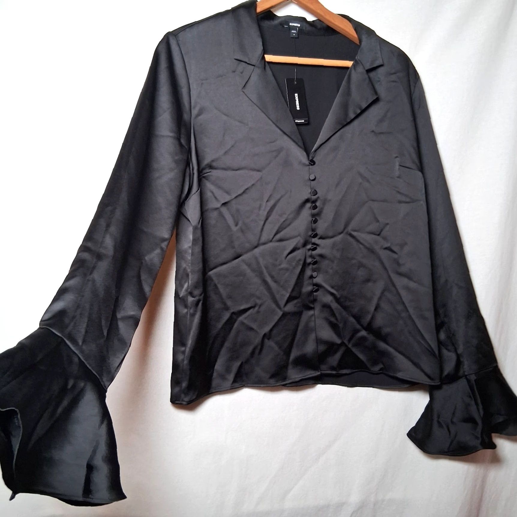 Express Express Blouse Shirt M Black Satin Long Sleeve V-Neck Flare Cuffs Button Gothic Vampire Fairy Women Size M / US 6-8 / IT 42-44 - 2 Thumbnail