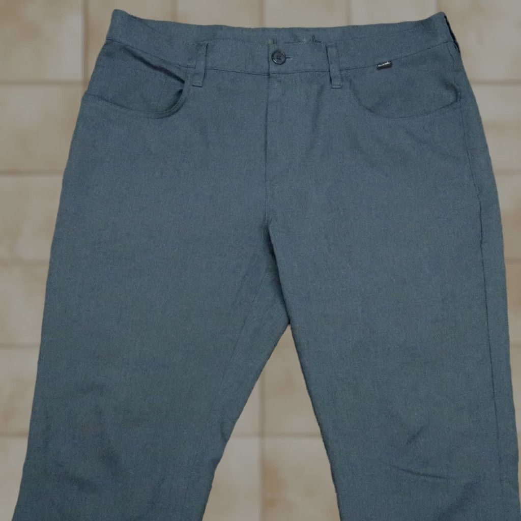 TravisMathew Travis Mathew Pants Mens 35x31 Blue Open To Close 2.0 5 Pocket Trouser Stretch Black? Size US 35 - 1 Thumbnail
