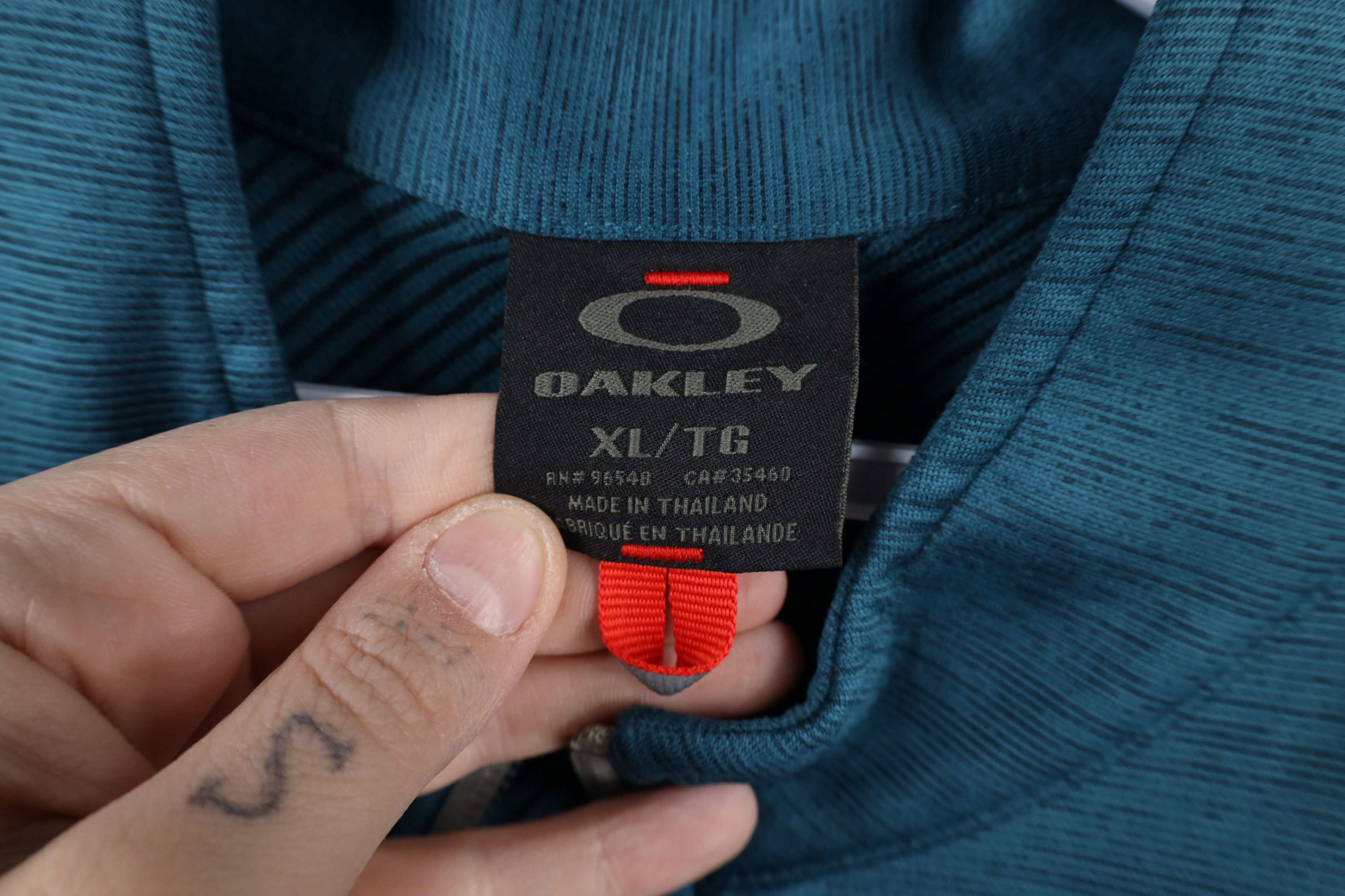 Oakley × Vintage Vintage Oakley Hydrolix O Logo Half Zip Pullover Sweatshirt Size US XL / EU 56 / 4 - 7 Thumbnail