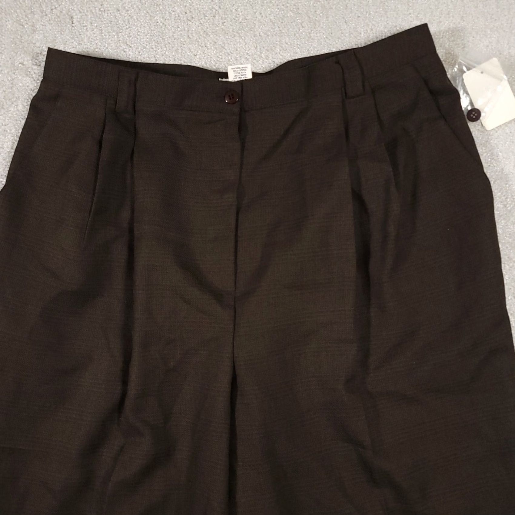 Van Heusen VINTAGE Van Heusen Dress Pants Women's 16 Brown Knit Pockets Pleated Straight USA Size 38" / US 16 / IT 52 - 3 Thumbnail