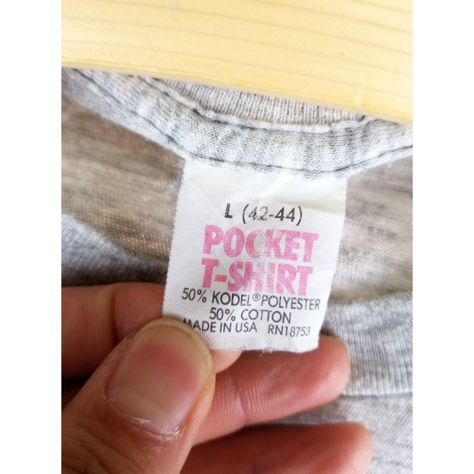 Vintage VINTAGE 80' BLANK ONE POCKET SINGLE STITCH GRAY T-SHIRT SZ LARGE Size US L / EU 52-54 / 3 - 5 Thumbnail