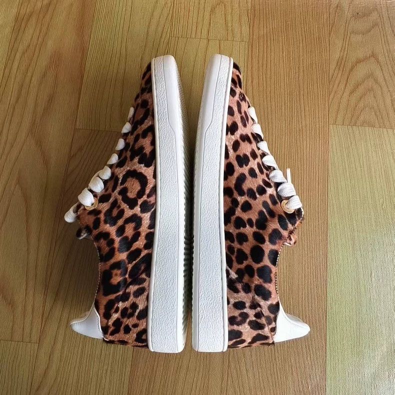 Louis Vuitton Louis Vuitton Frontrow cowhide leopard print board shoes Size US 5 / EU 37 - 2 Thumbnail