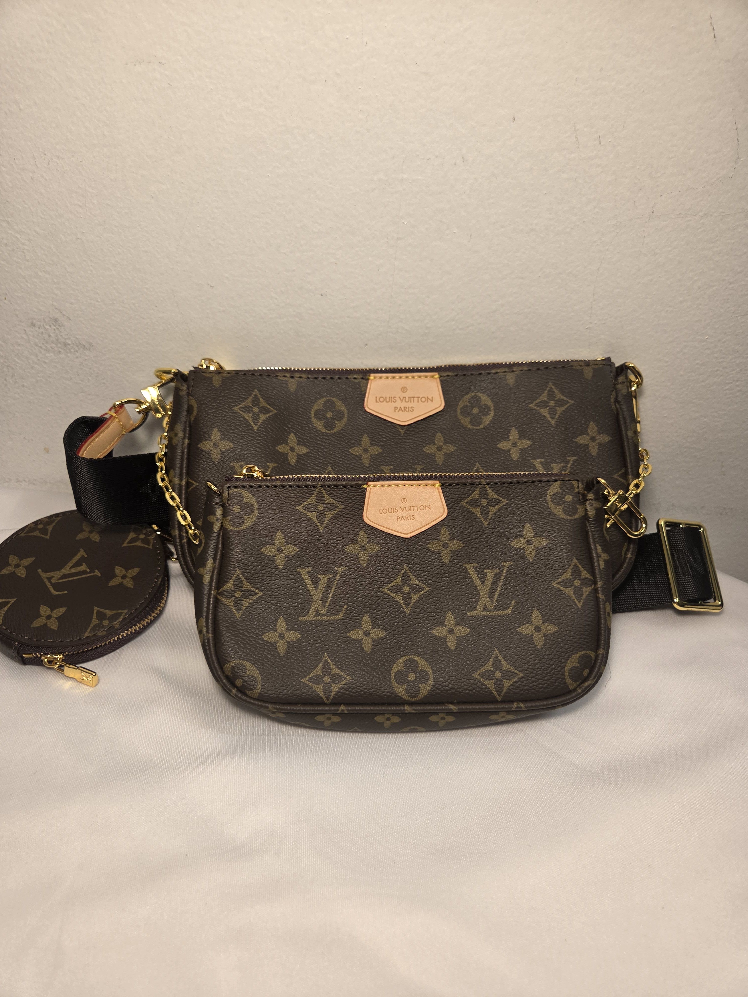 Louis Vuittoin Monogram Multi Pochette - Black Strap