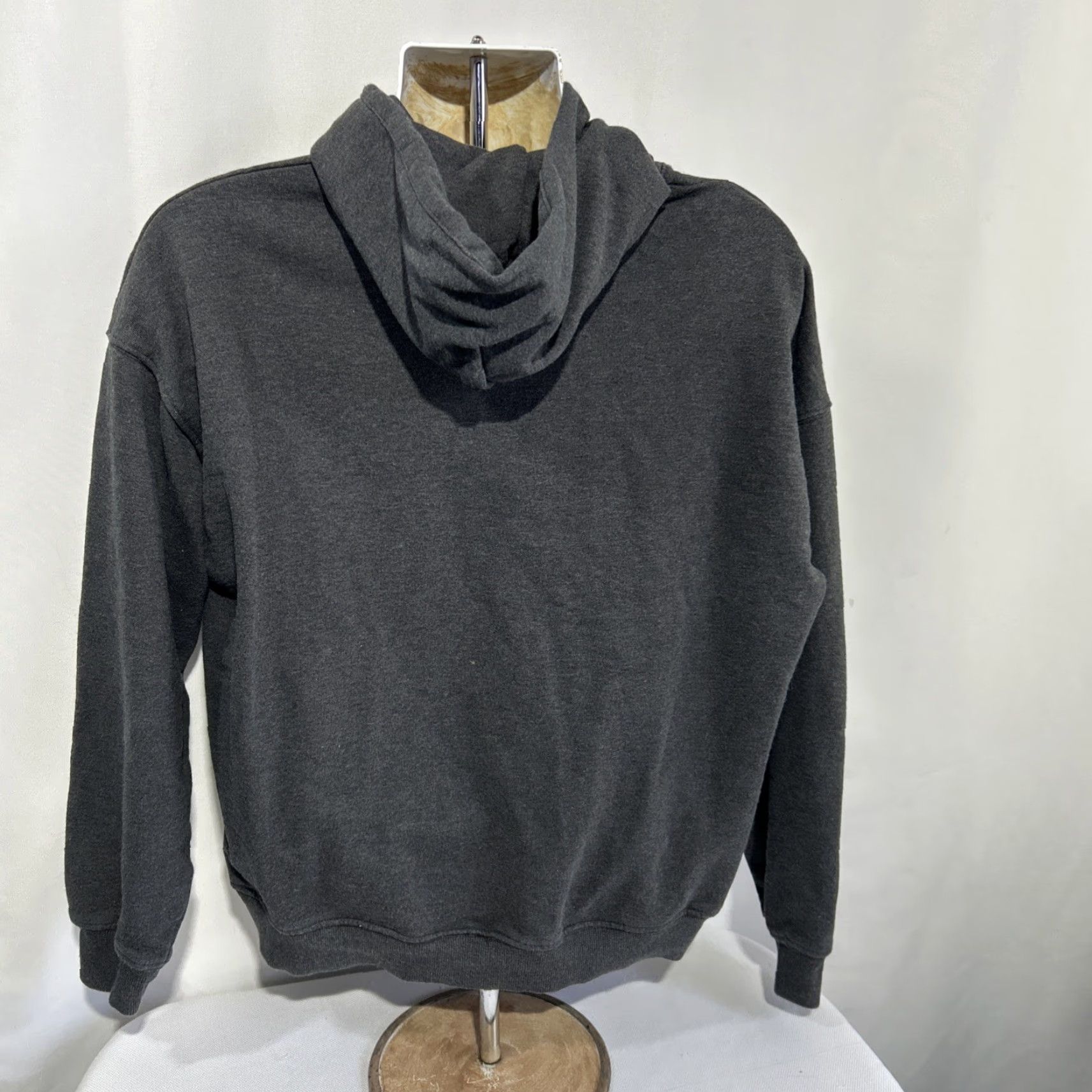 Gymshark Gymshark Hoodie Men Medium Gray Pullover Baggie Crew Neck Long Sleeve Size US M / EU 48-50 / 2 - 3 Thumbnail