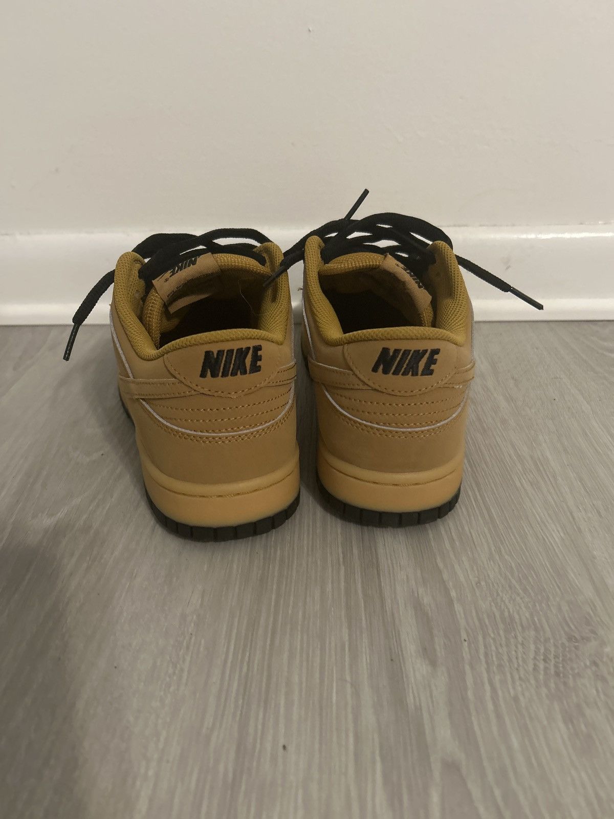 Nike Nike Dunk Low Retro SE Wheat Size US 9 / EU 42 - 5 Thumbnail