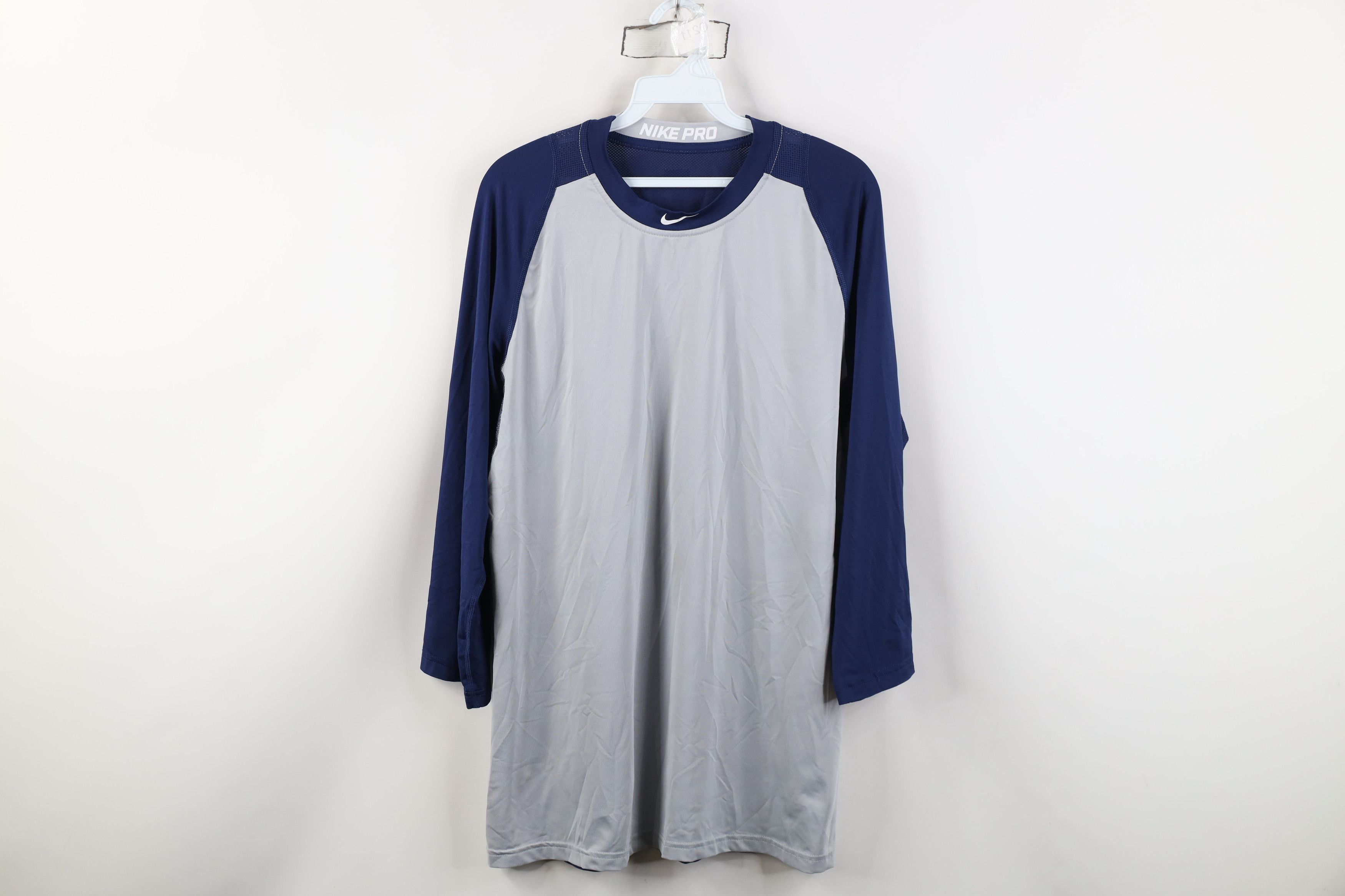 Nike Nike Pro Combat Compression 3/4 Sleeve Raglan T-Shirt Size US L / EU 52-54 / 3 - 1 Thumbnail