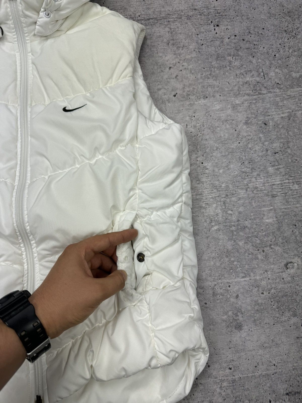 Nike × Vintage Vintage Nike Swoosh 90’s Y2K Style White Hooded Puffer Vest Size M / US 6-8 / IT 42-44 - 7 Thumbnail