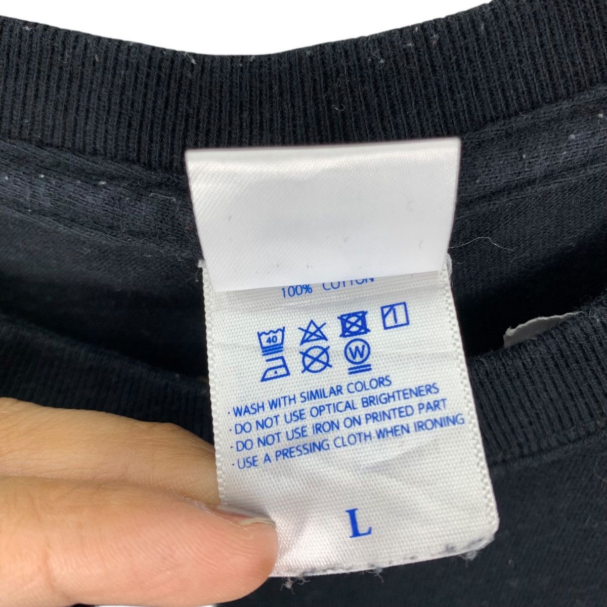 Japanese Brand YASUHIRO NIGHTOW EXHIBITION Blood Blockade BattlefrontTshirt Size US L / EU 52-54 / 3 - 6 Thumbnail
