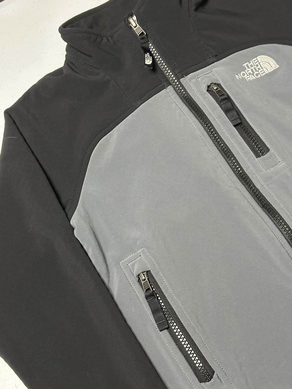 The North Face The North Face Apex Bionic SoftShell Kid Youth Jacket Size US M / EU 48-50 / 2 - 3 Thumbnail