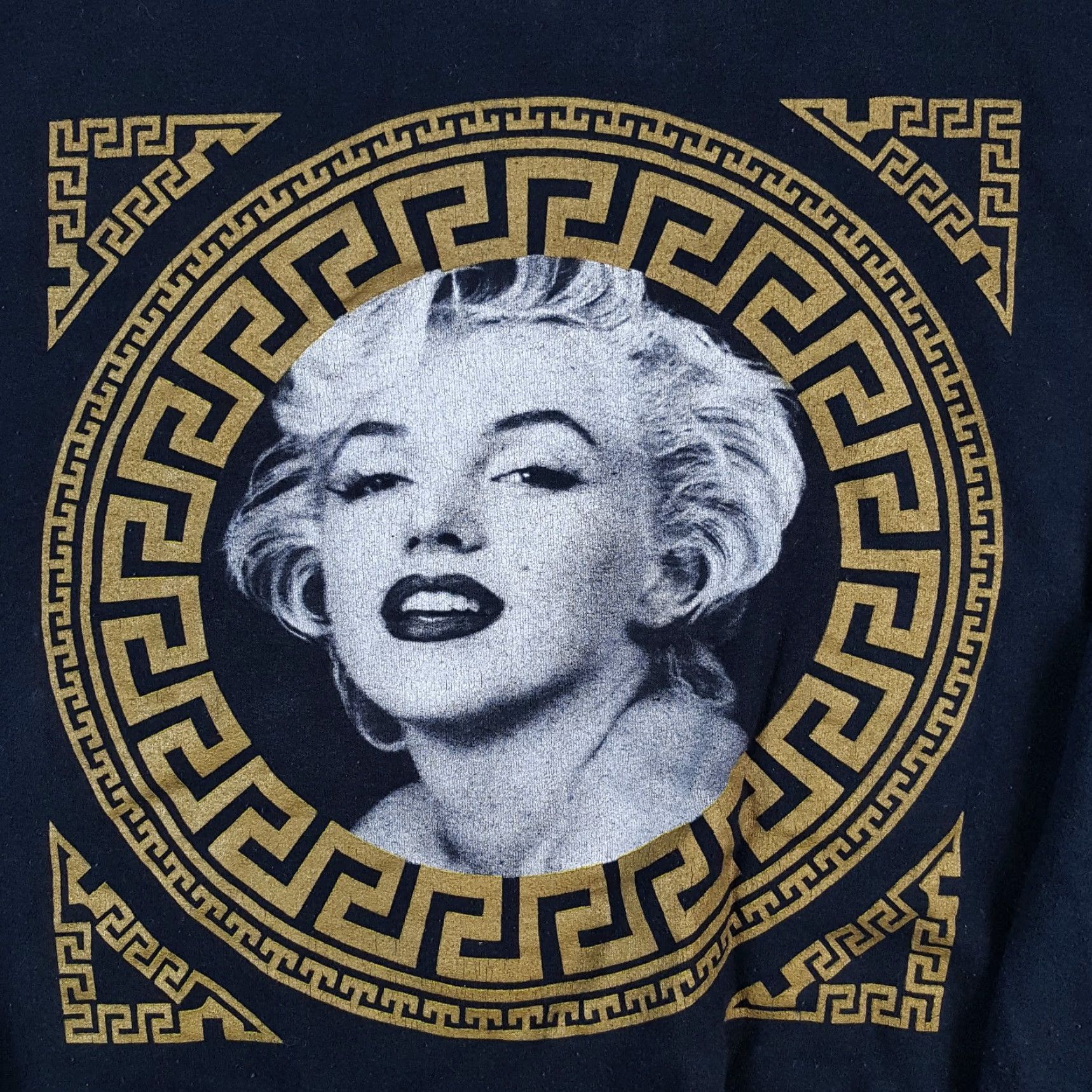 Vintage VINTAGE Marilyn Monroe Aztec Art Movie Star Size L Fleece Pullover Crewneck Sweatshirt Men Black Cotton Polyester Size US L / EU 52-54 / 3 - 3 Thumbnail